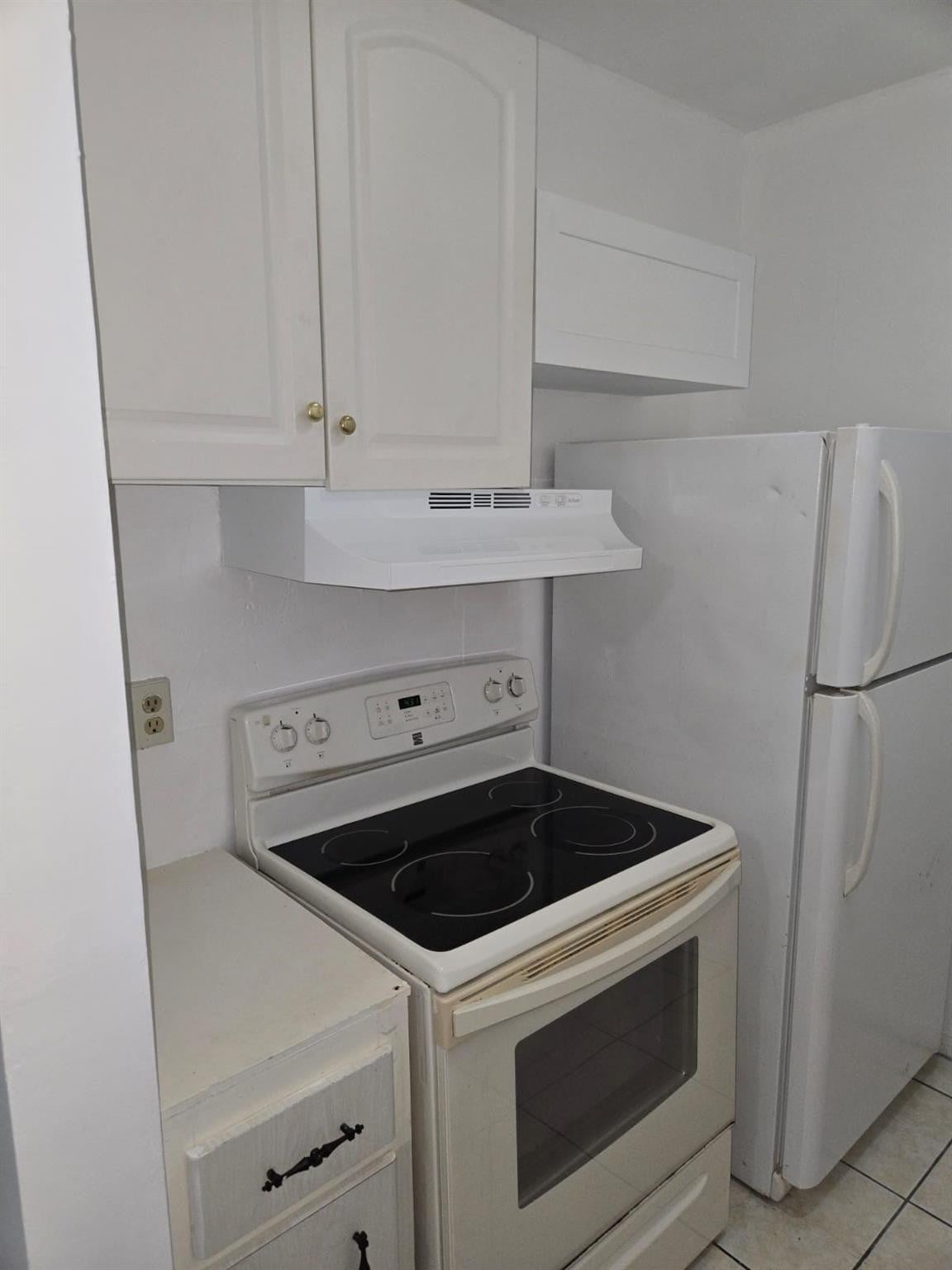 1BR – Condominium at 230 SW 11th Avenue #17