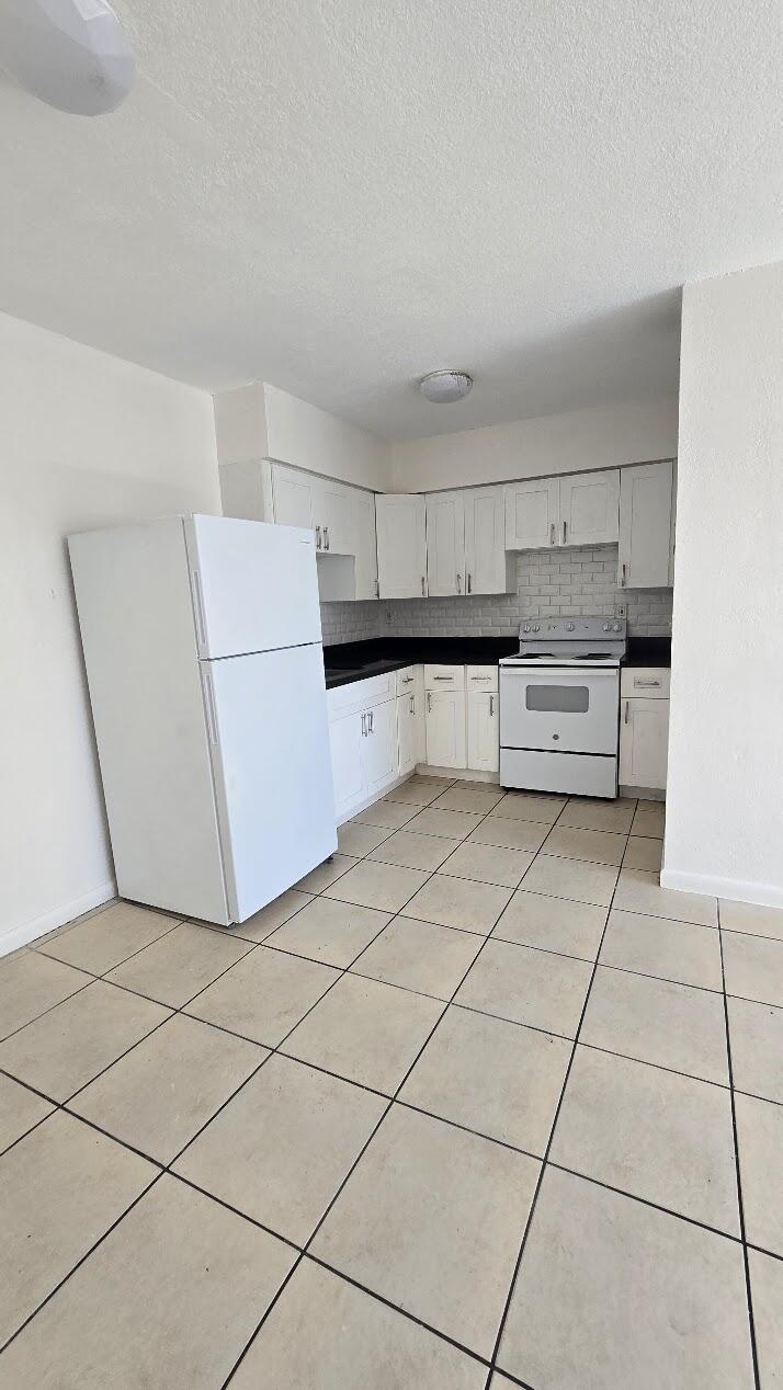 2BR – Apartment at 1290 NE 142nd Street #10