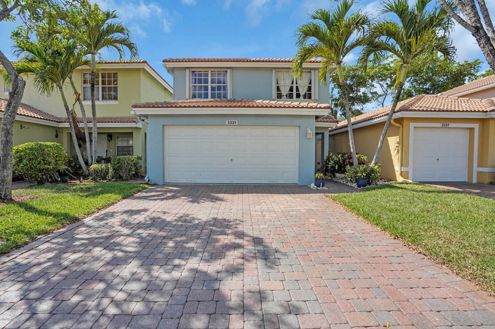 4BR – SingleFamilyResidence at 3331 Commodore Court