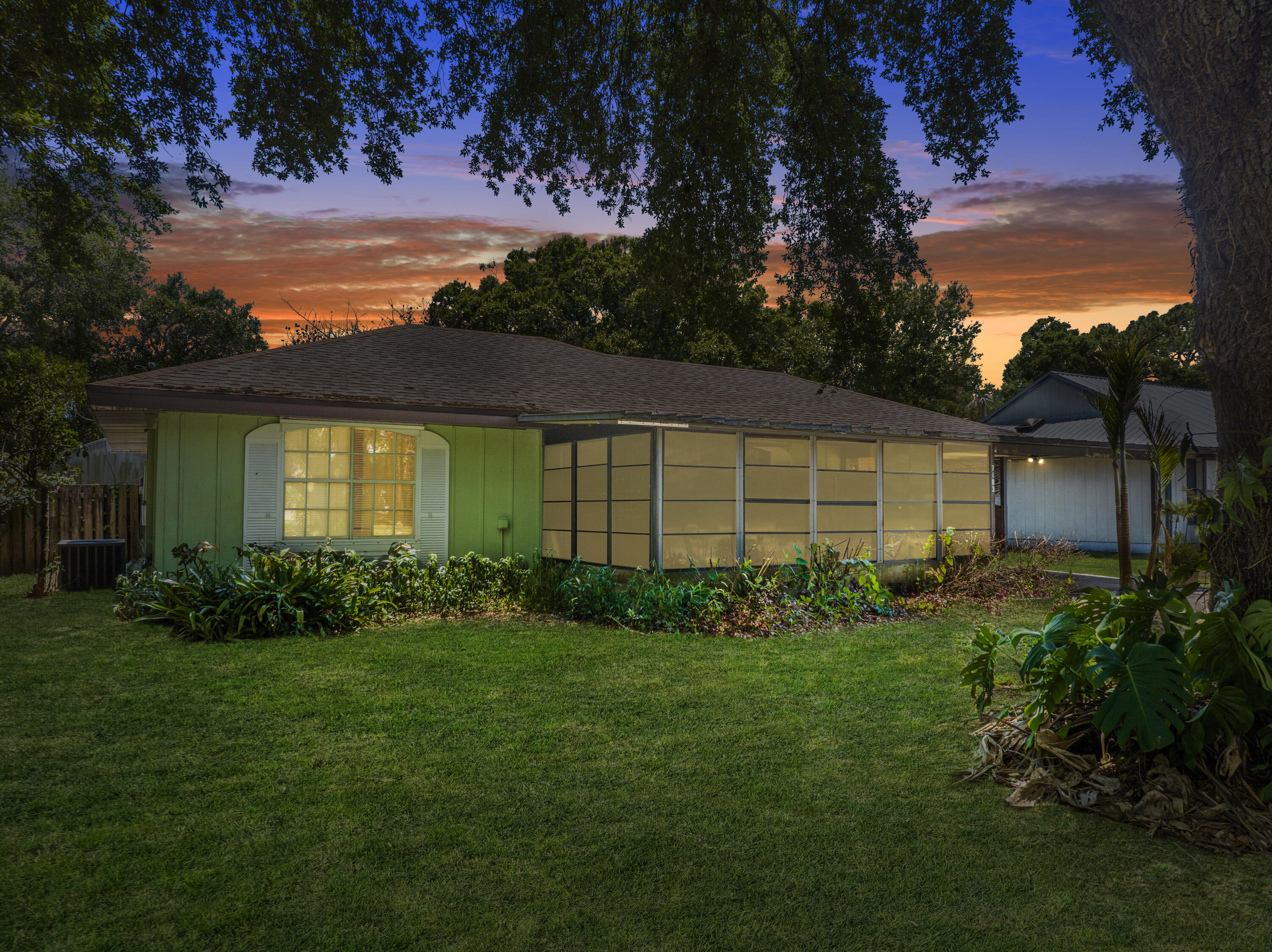 2BR – SingleFamilyResidence at 7403 Miramar Avenue