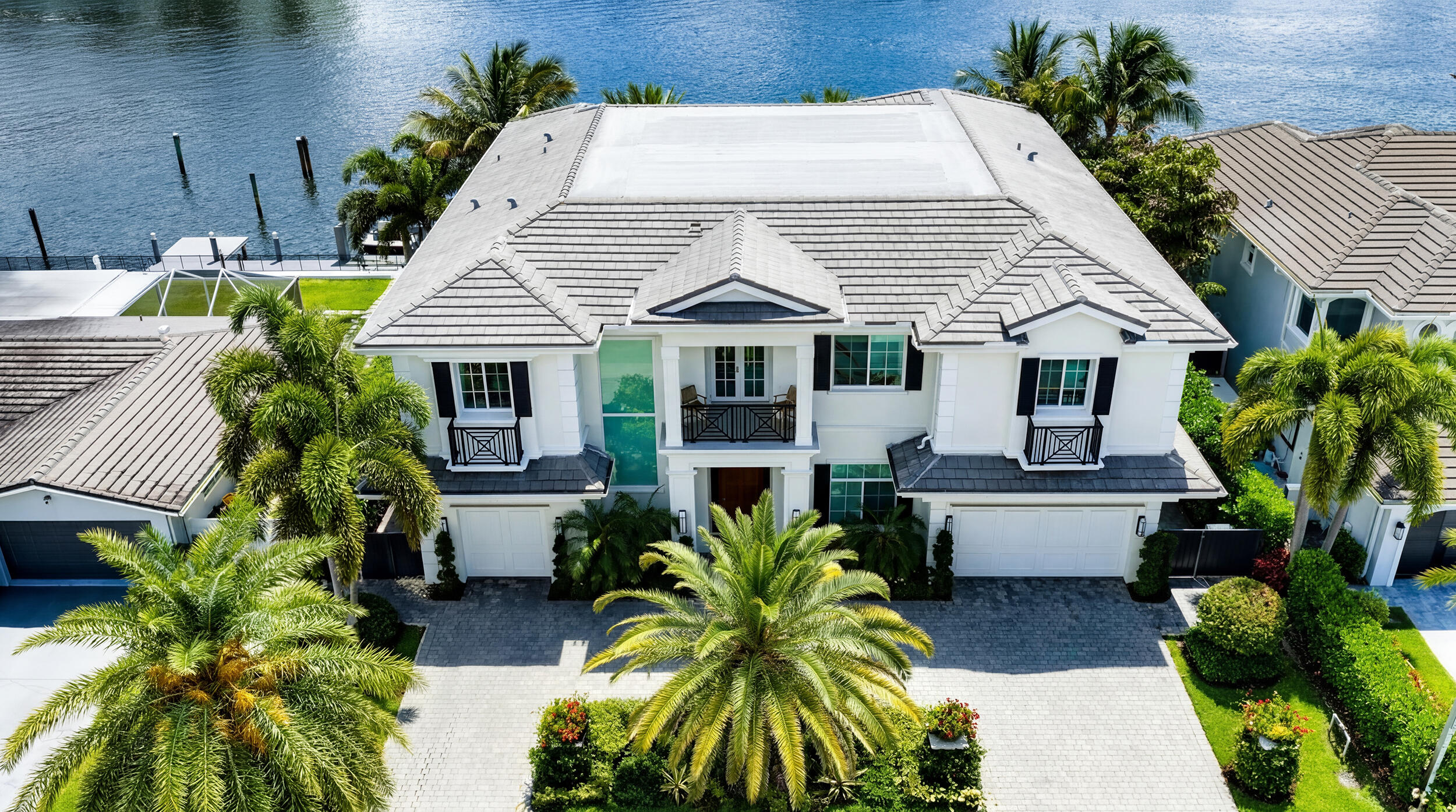 5BR – SingleFamilyResidence at 7212 NE 8th Drive