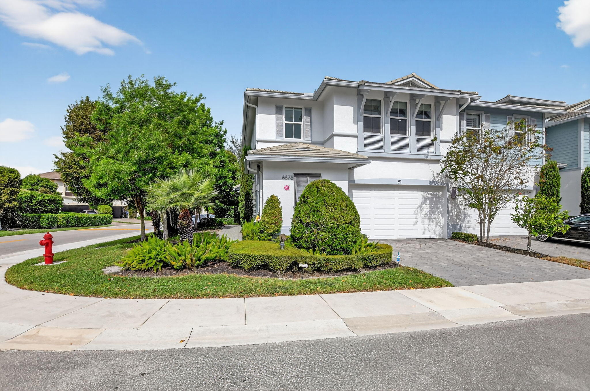 4BR – Townhouse at 6675 Quiet Wave Trail
