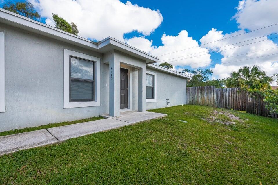 3BR – Townhouse at 4743 Myla Lane