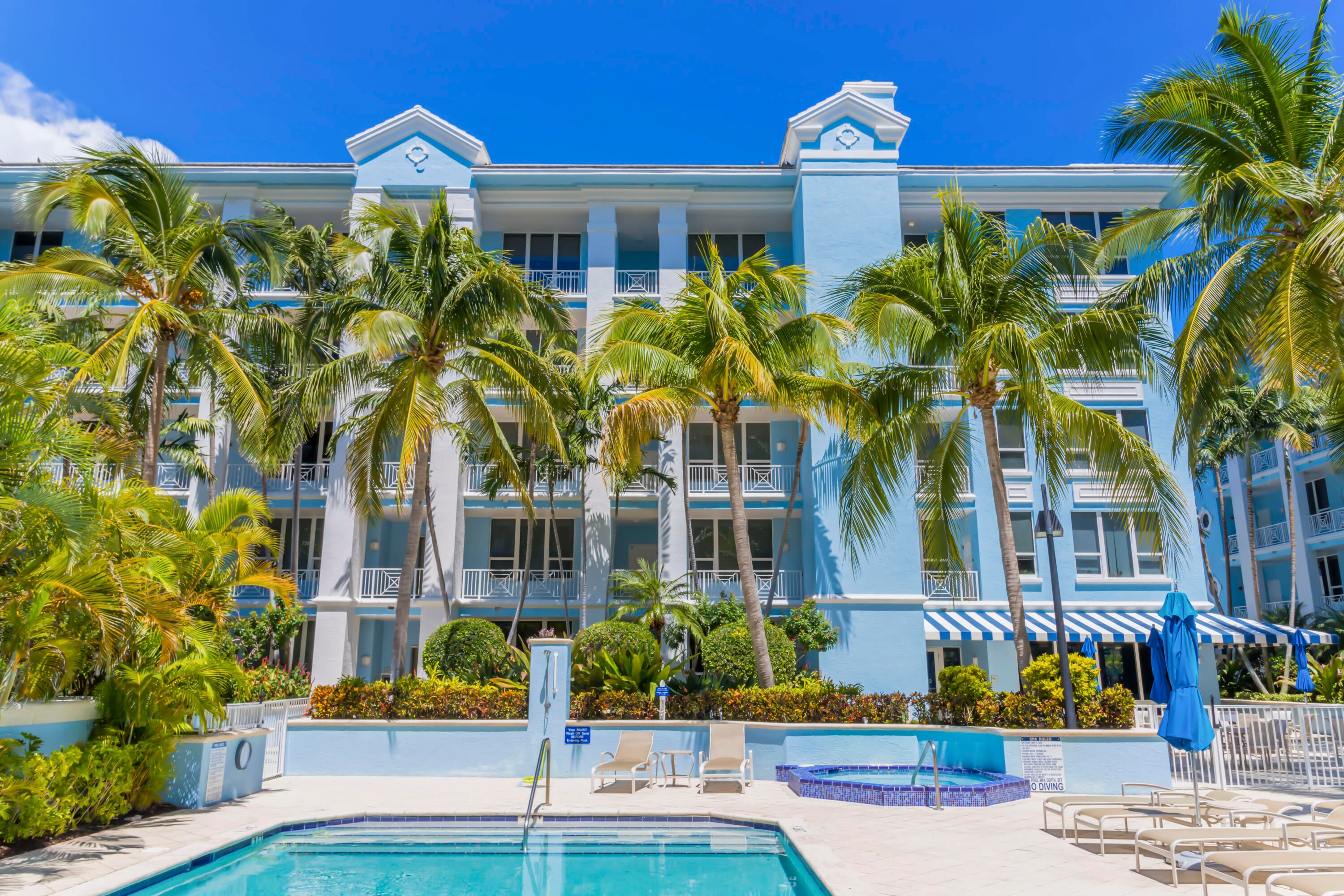 3BR – Condominium at 701 SE 21st Avenue #204