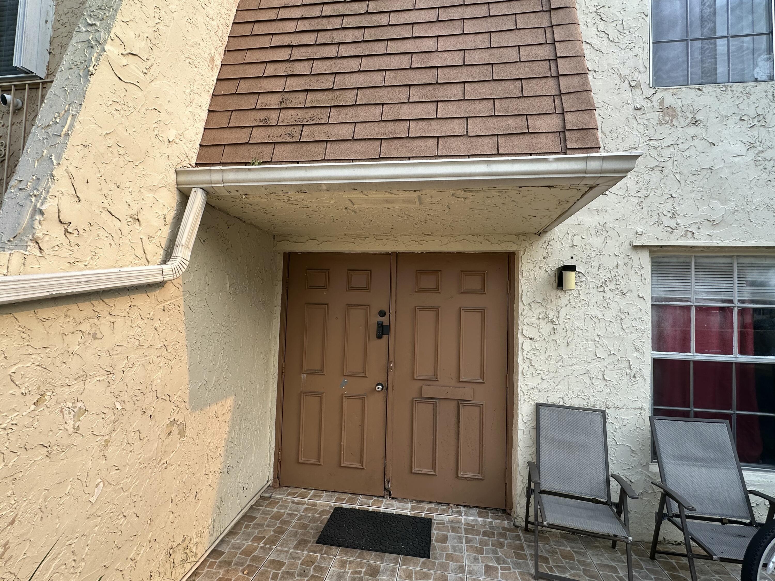 3BR – Townhouse at 7424 NW 75th Street
