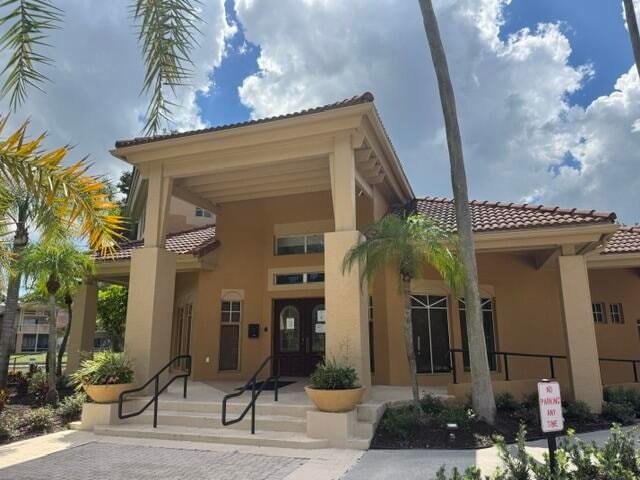 2BR – Condominium at 4807 Via Palm Lakes #1521