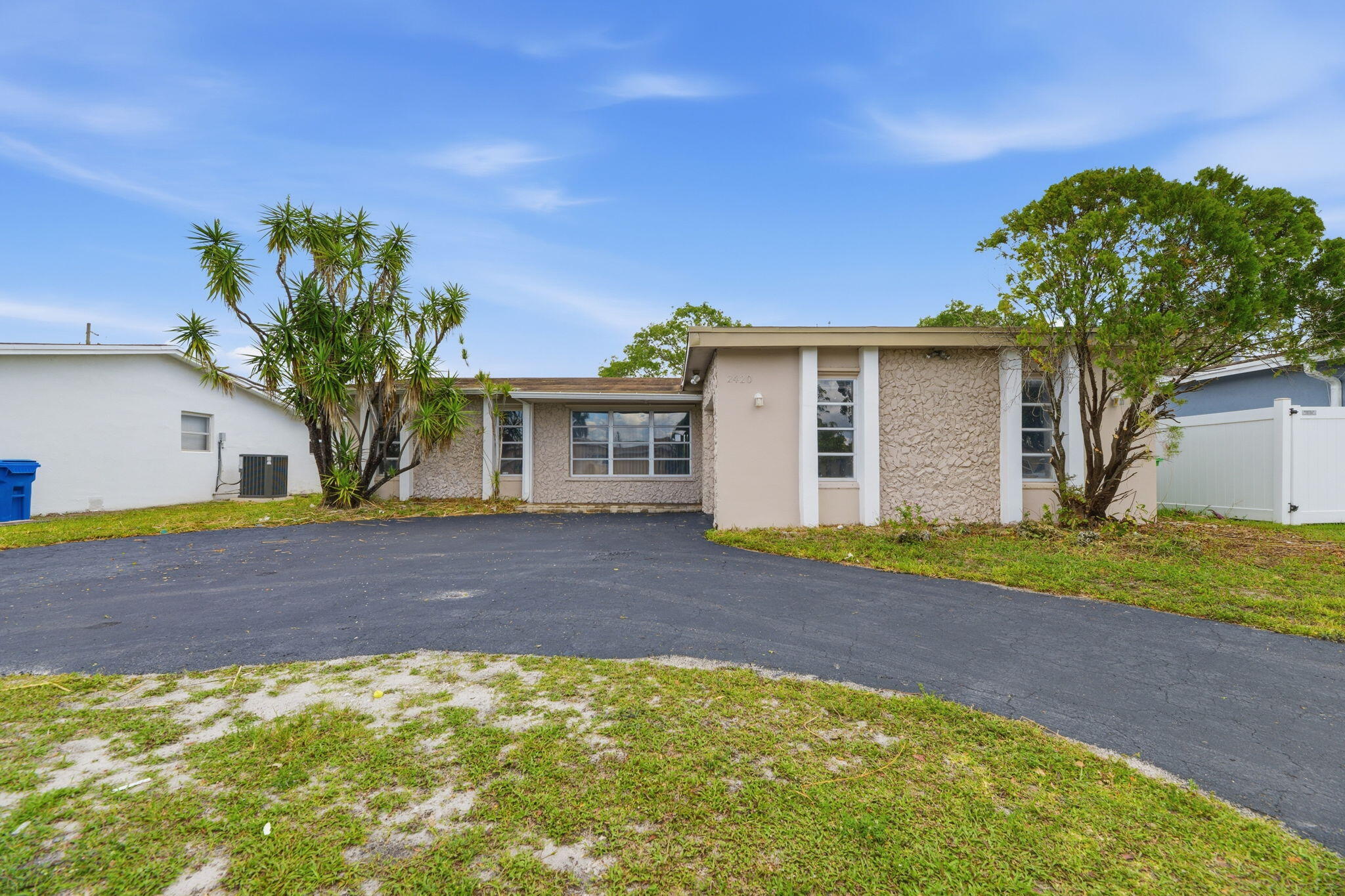 3BR – SingleFamilyResidence at 2420 NW 89th Avenue