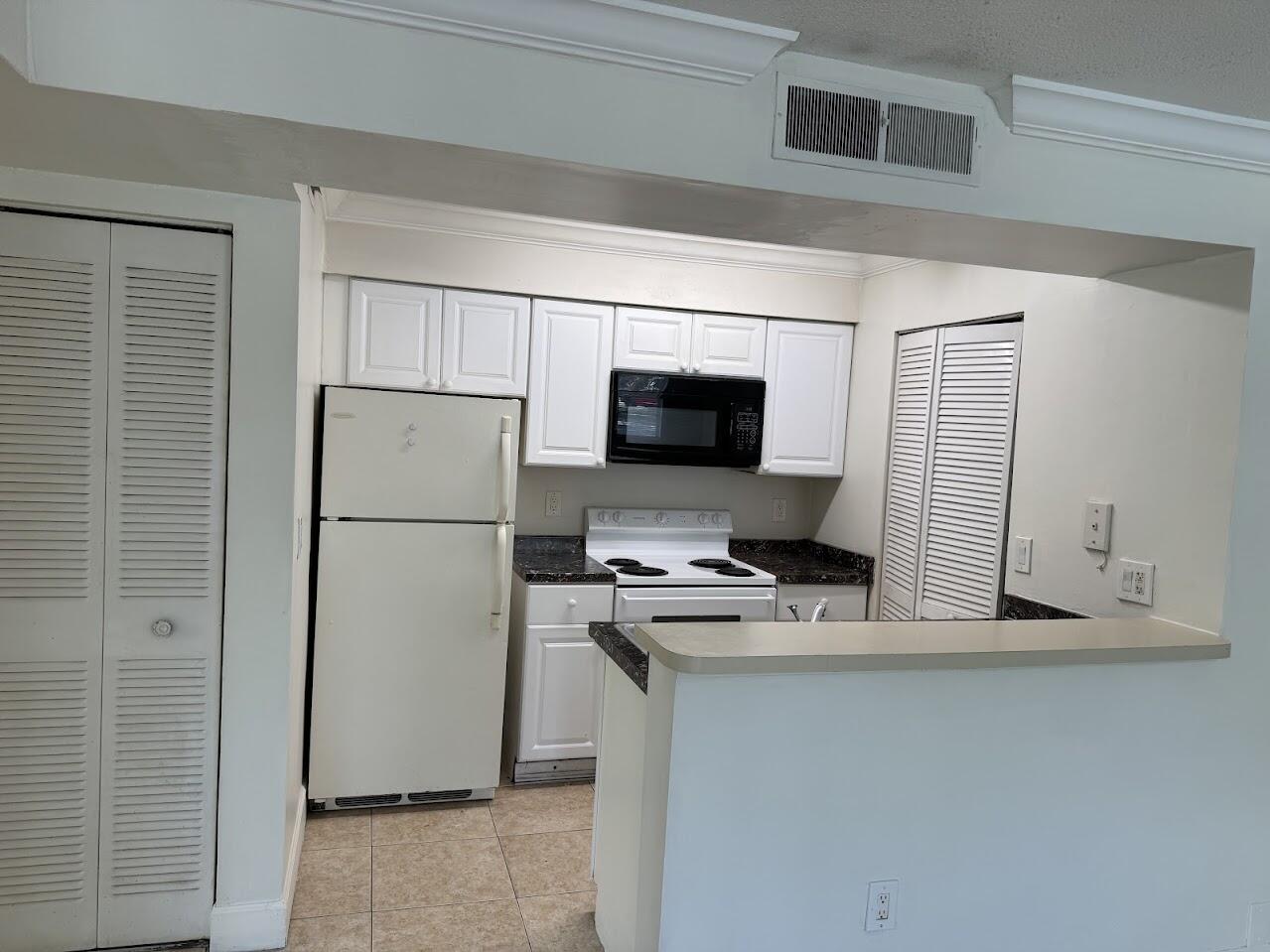 1BR – Apartment at 1227 SW Lion Avenue SW #301