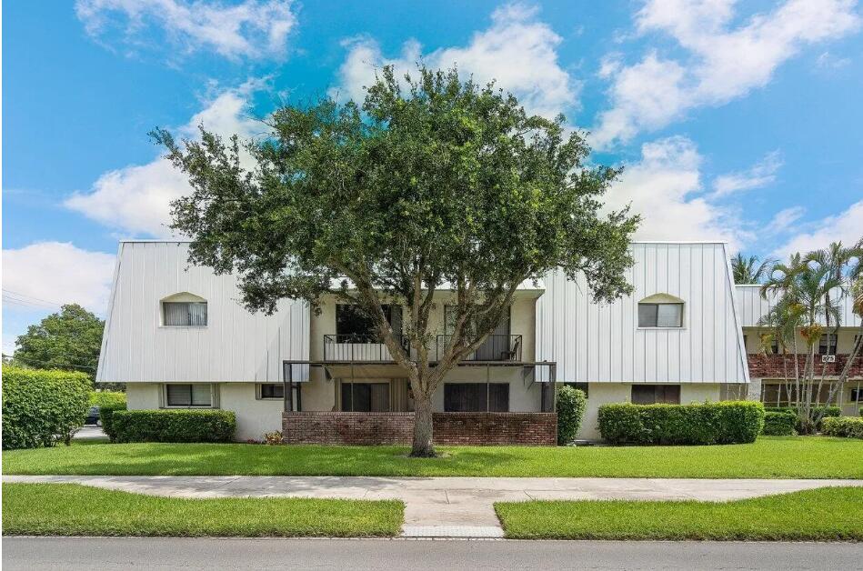 2BR – Condominium at 875 NW 13th Street #405