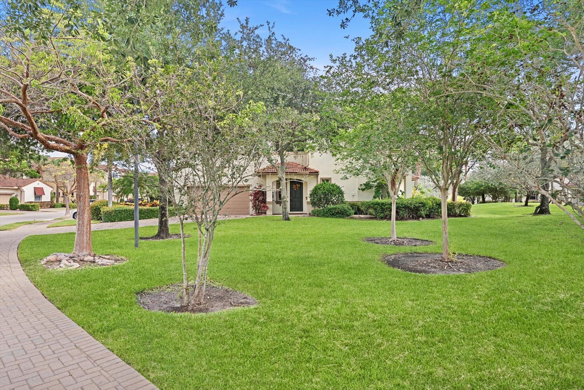 3BR – Townhouse at 6013 NW 118th Drive