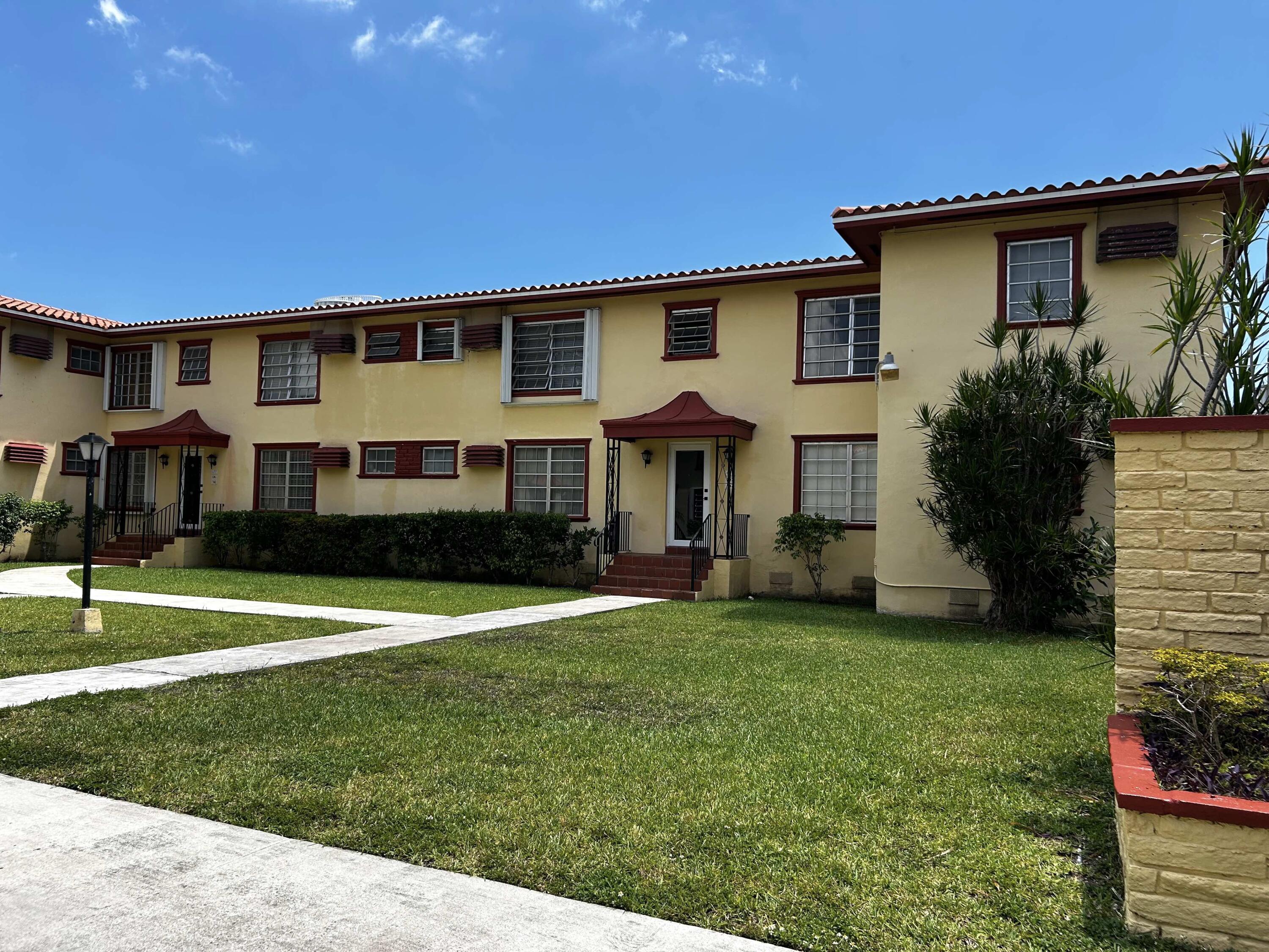 2BR – Apartment at 631 SW 11th Street #1w