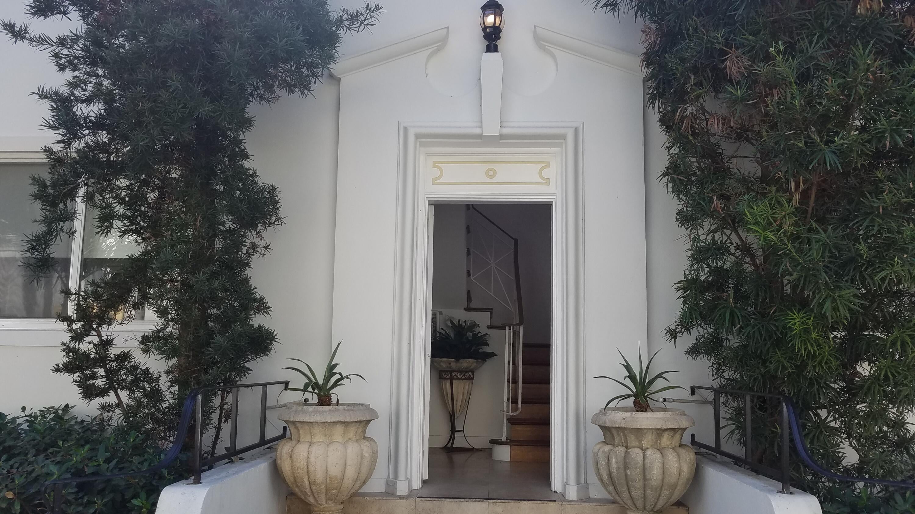 2BR – Apartment at 3921 N Meridian Avenue #4d