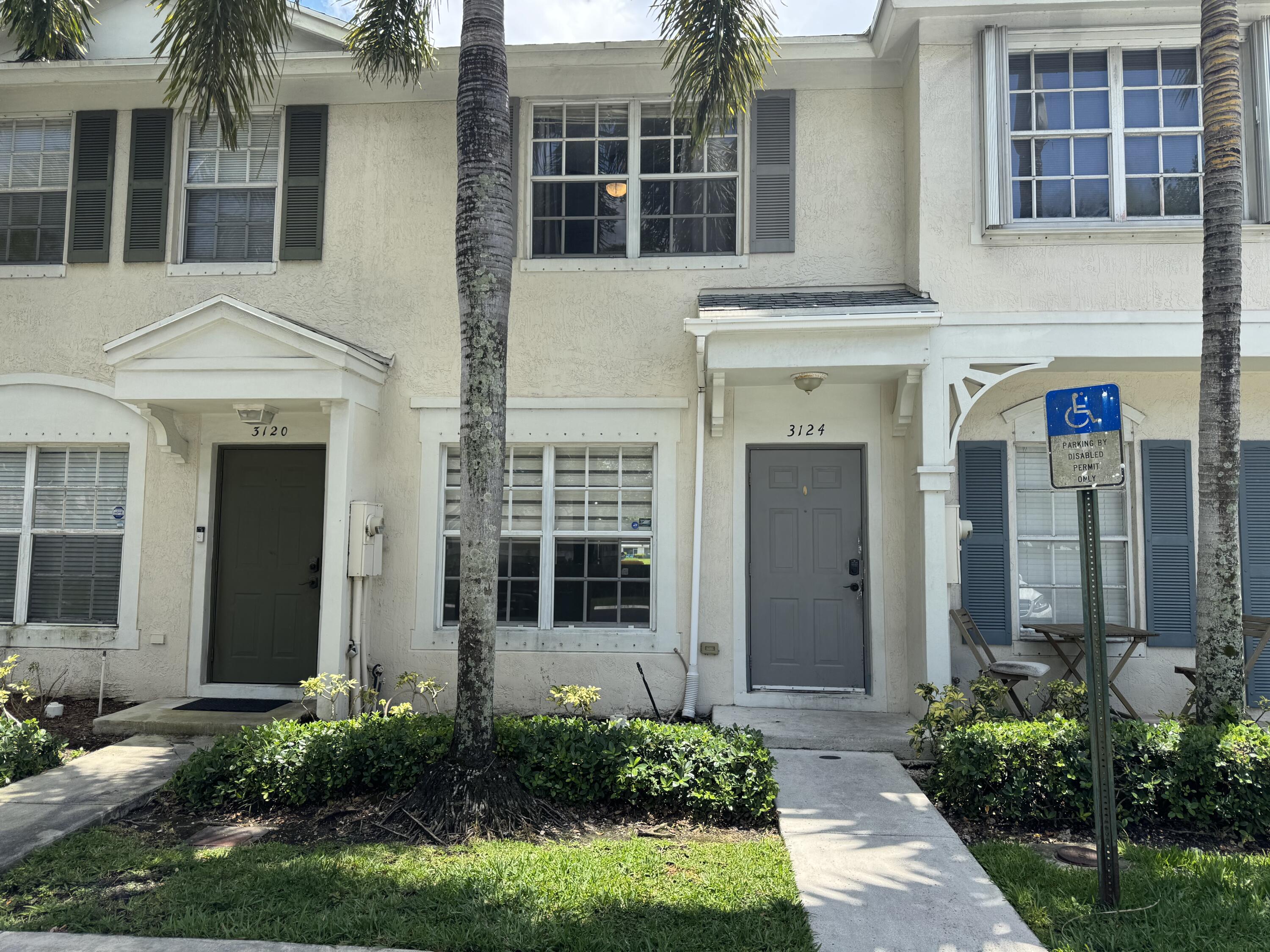 2BR – Townhouse at 3124 SW 49th Street #119