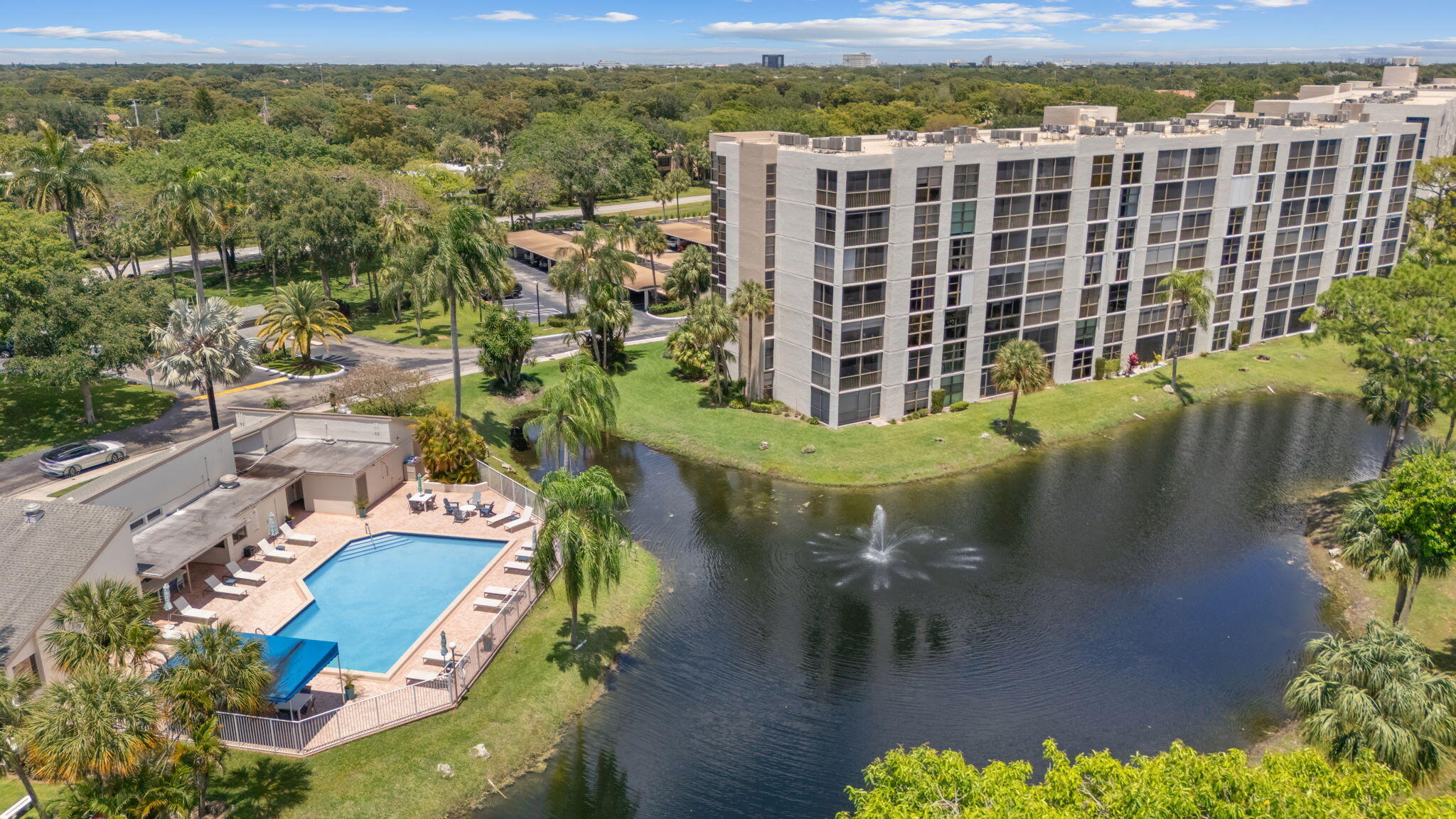 2BR – Condominium at 6562 Boca Del Mar Drive #124