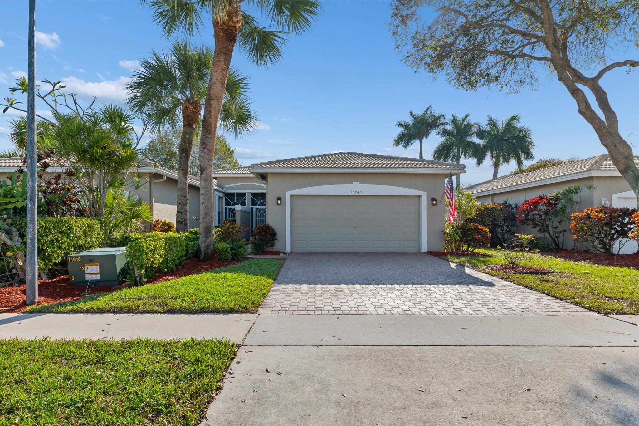 3BR – RES at 10760 Royal Caribbean Circle