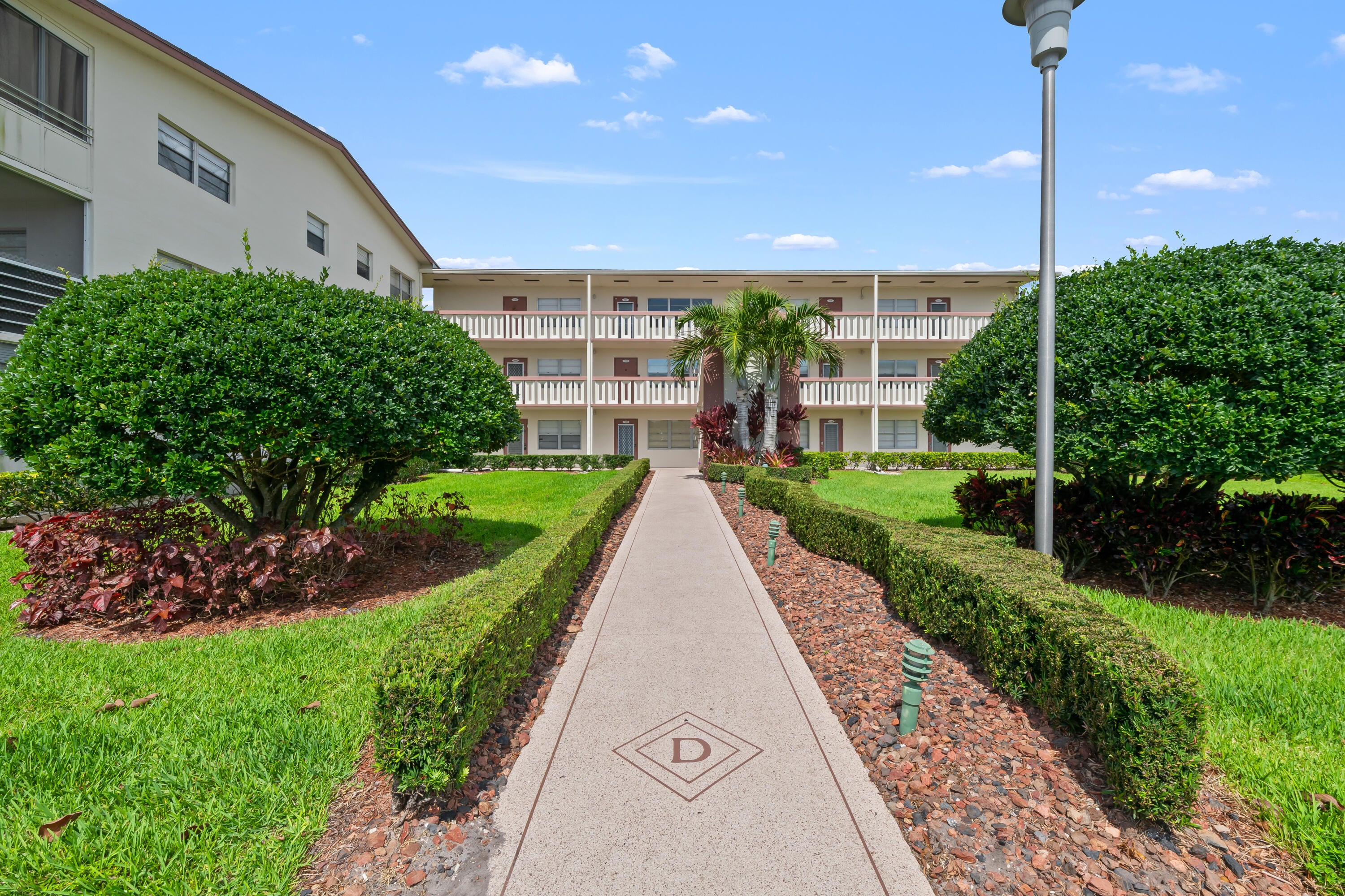 1BR – Condominium at 148 Preston Way #148