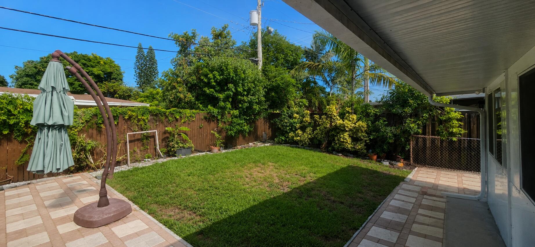 3BR – SingleFamilyResidence at 2311 N 58th Avenue