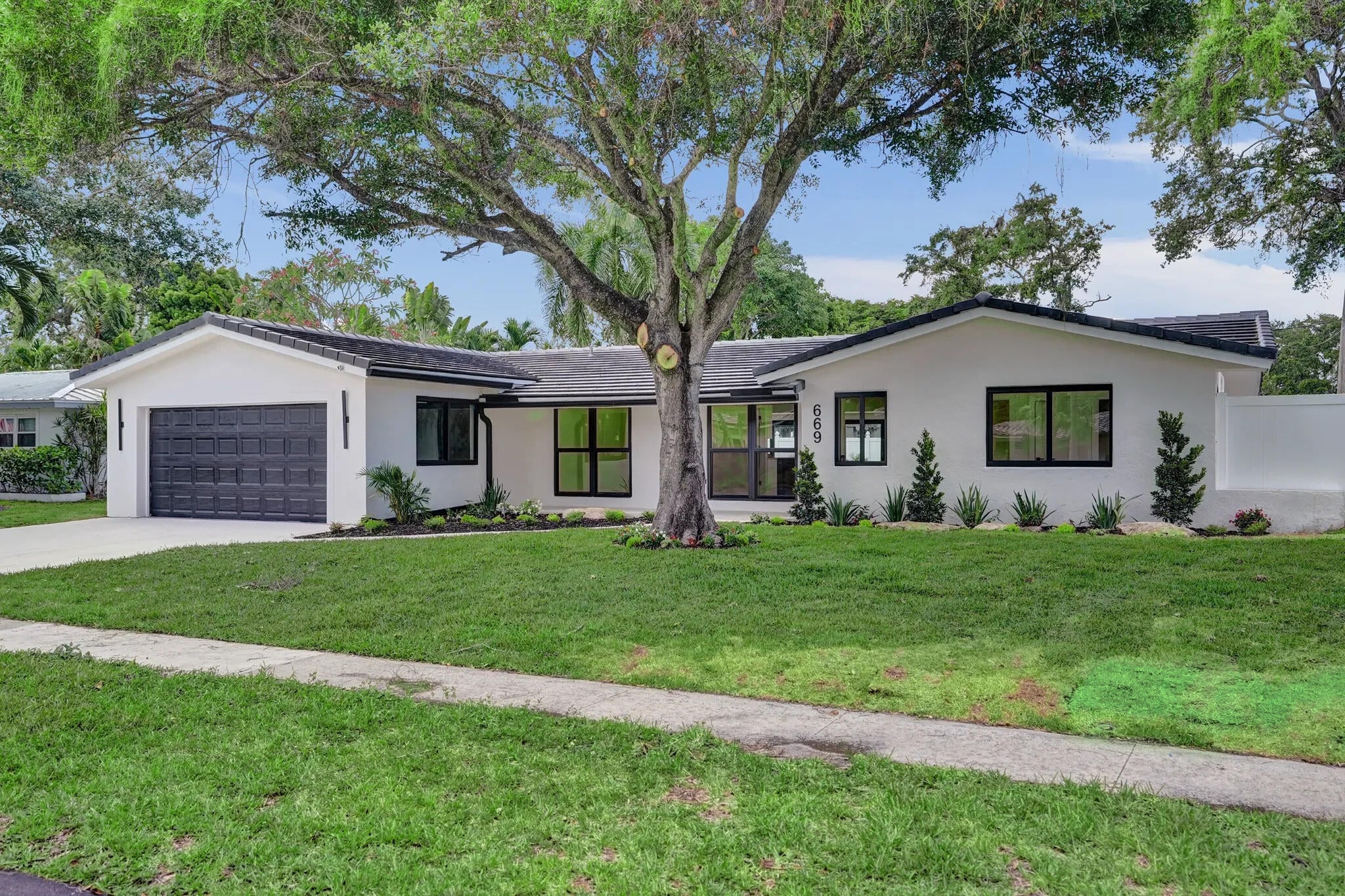4BR – SingleFamilyResidence at 669 SW 3rd Street