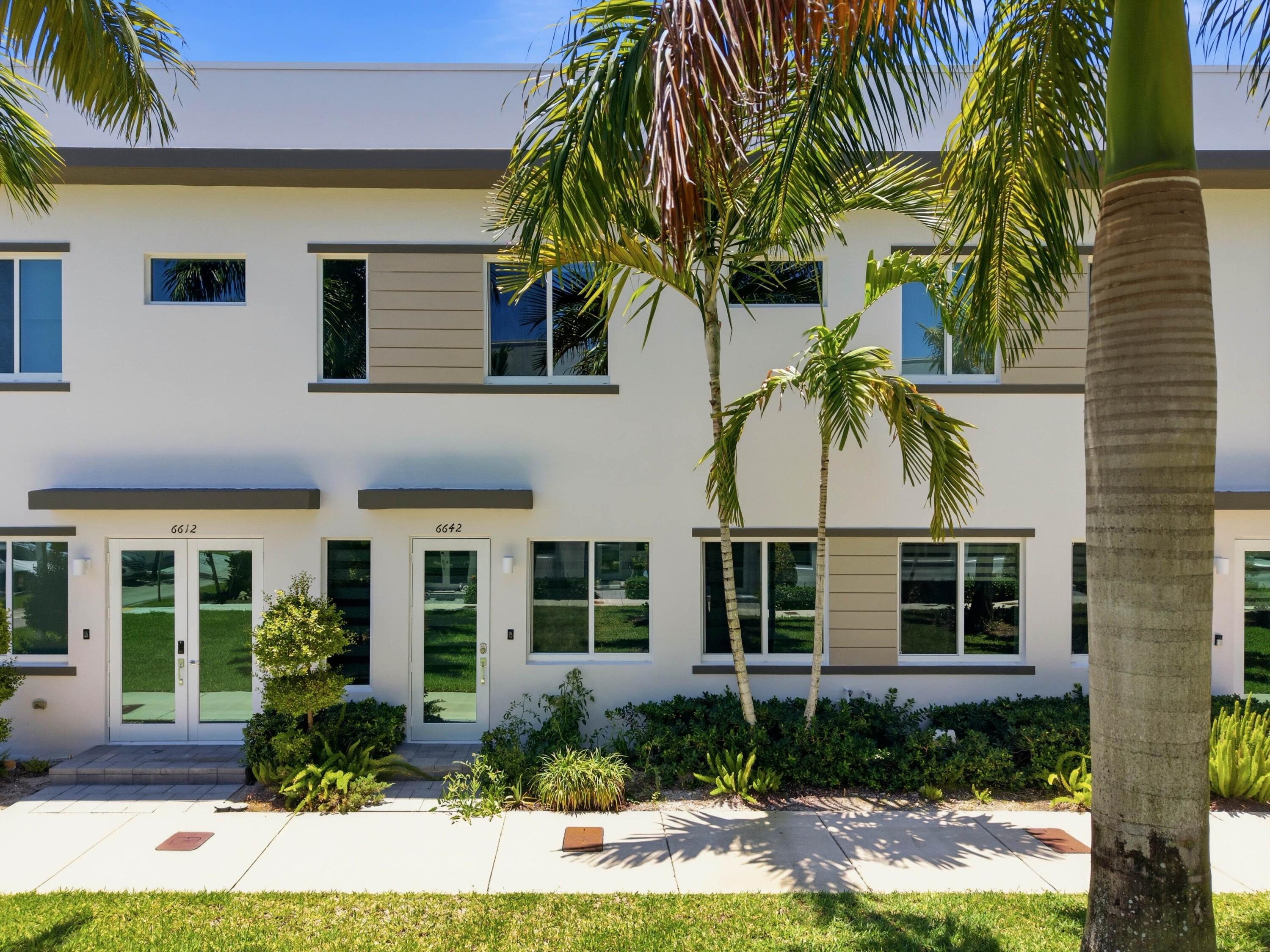 3BR – Townhouse at 6642 NW 103rd Parkway #6642