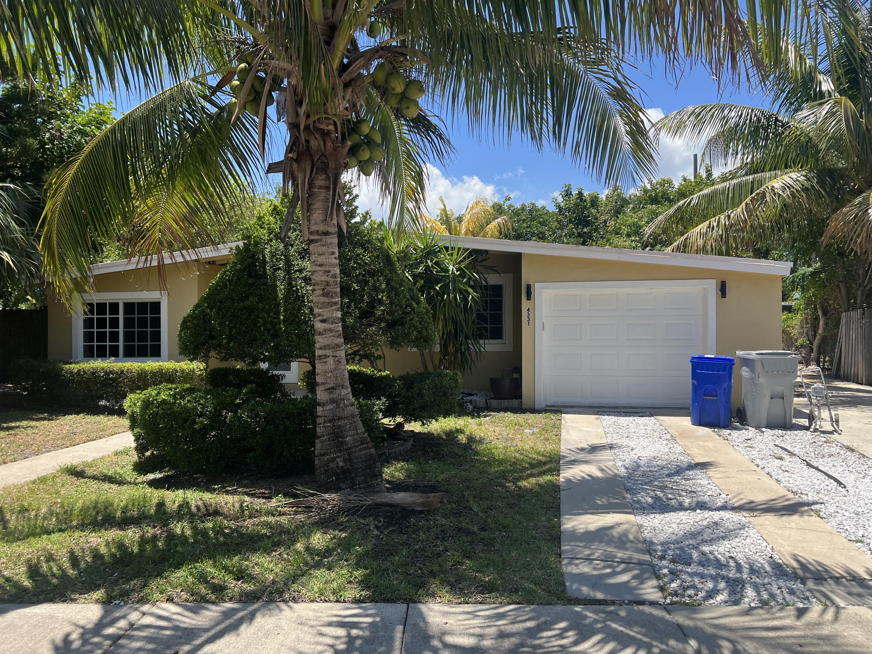3BR – SingleFamilyResidence at 4331 NE 18th Avenue