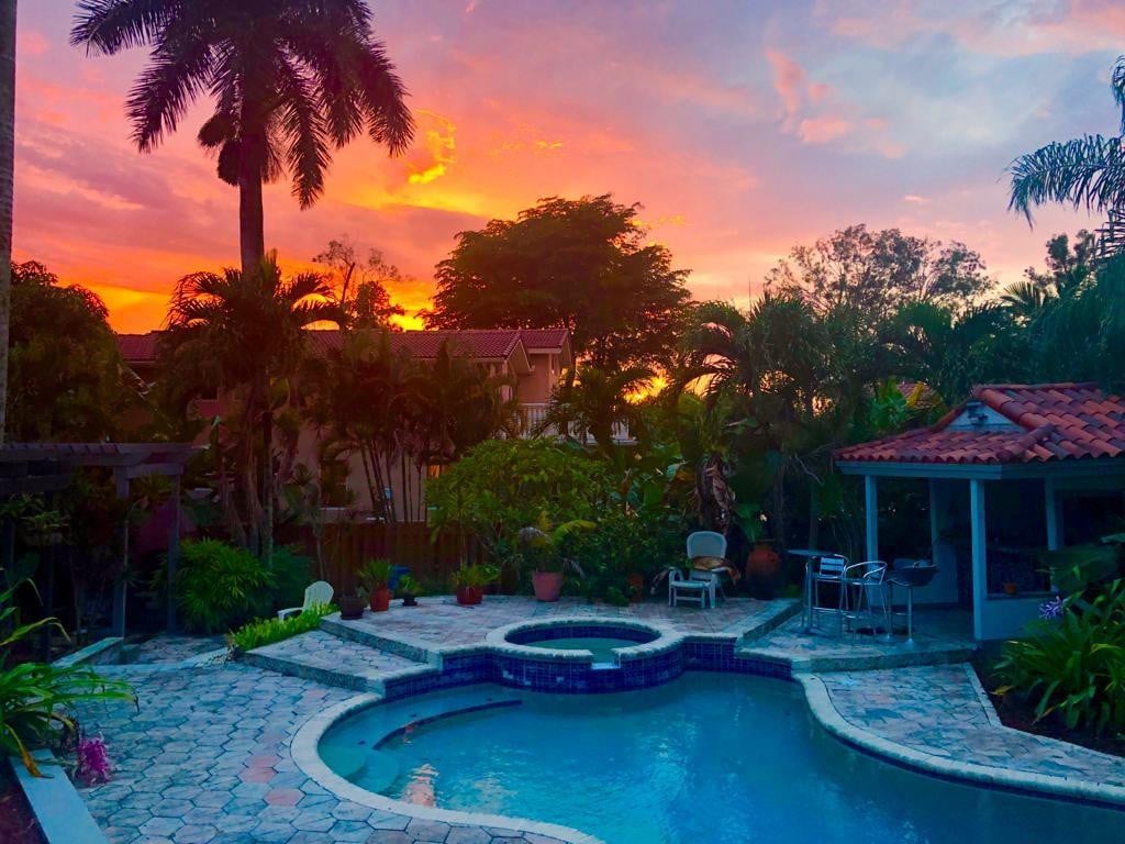 4BR – SingleFamilyResidence at 11081 SW 30th Court