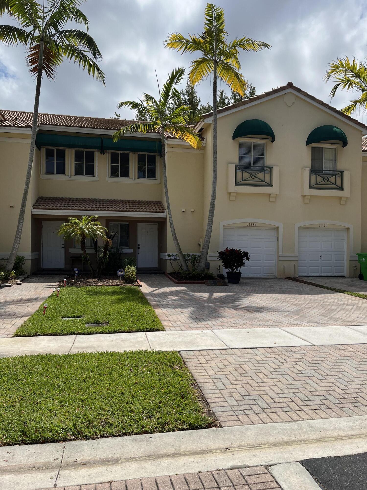 2BR – Townhouse at 11386 NW 33rd Street #11386
