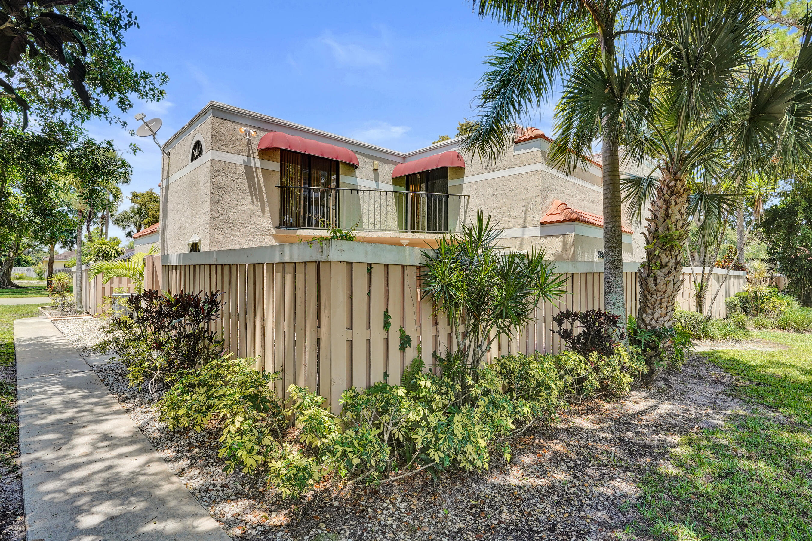 3BR – Townhouse at 4260 Village Drive #D