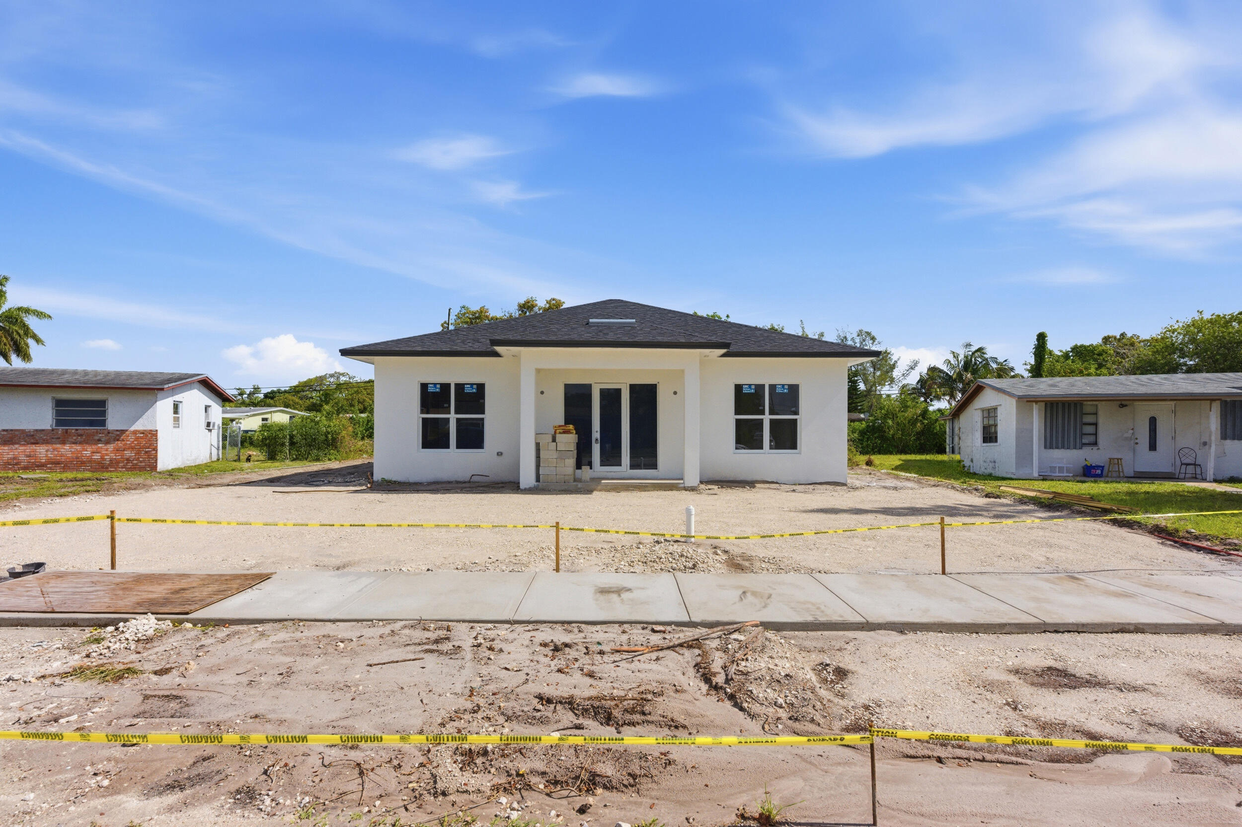 3BR – SingleFamilyResidence at 1705 NW 15th Street