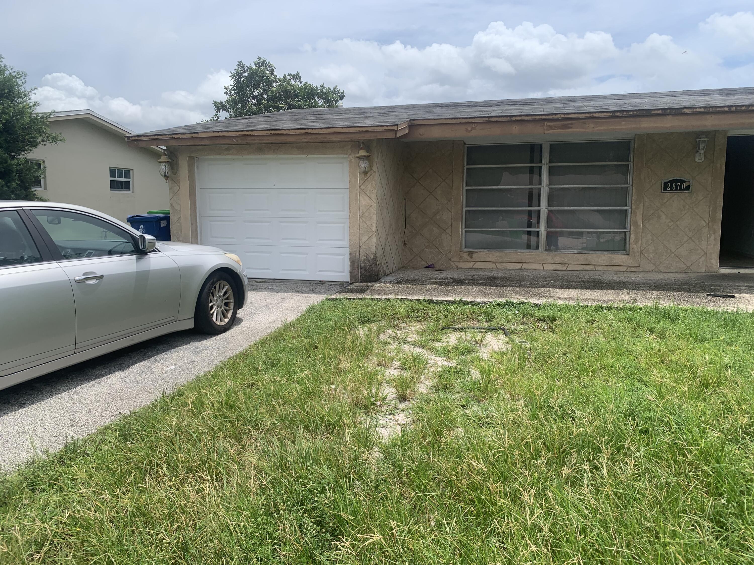3BR – SingleFamilyResidence at 9640 SW 1st Place