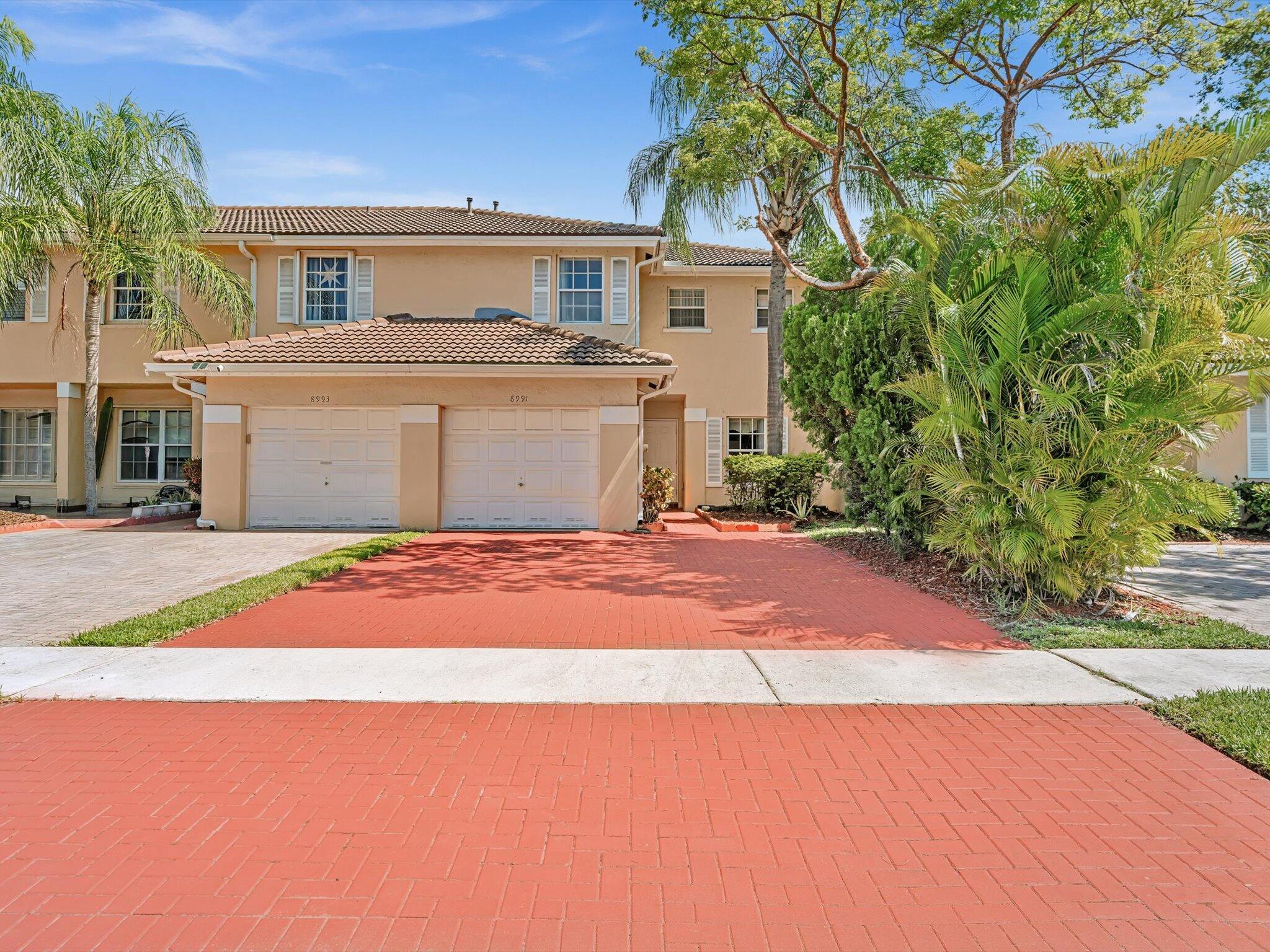 3BR – Townhouse at 8991 NW 53rd Street