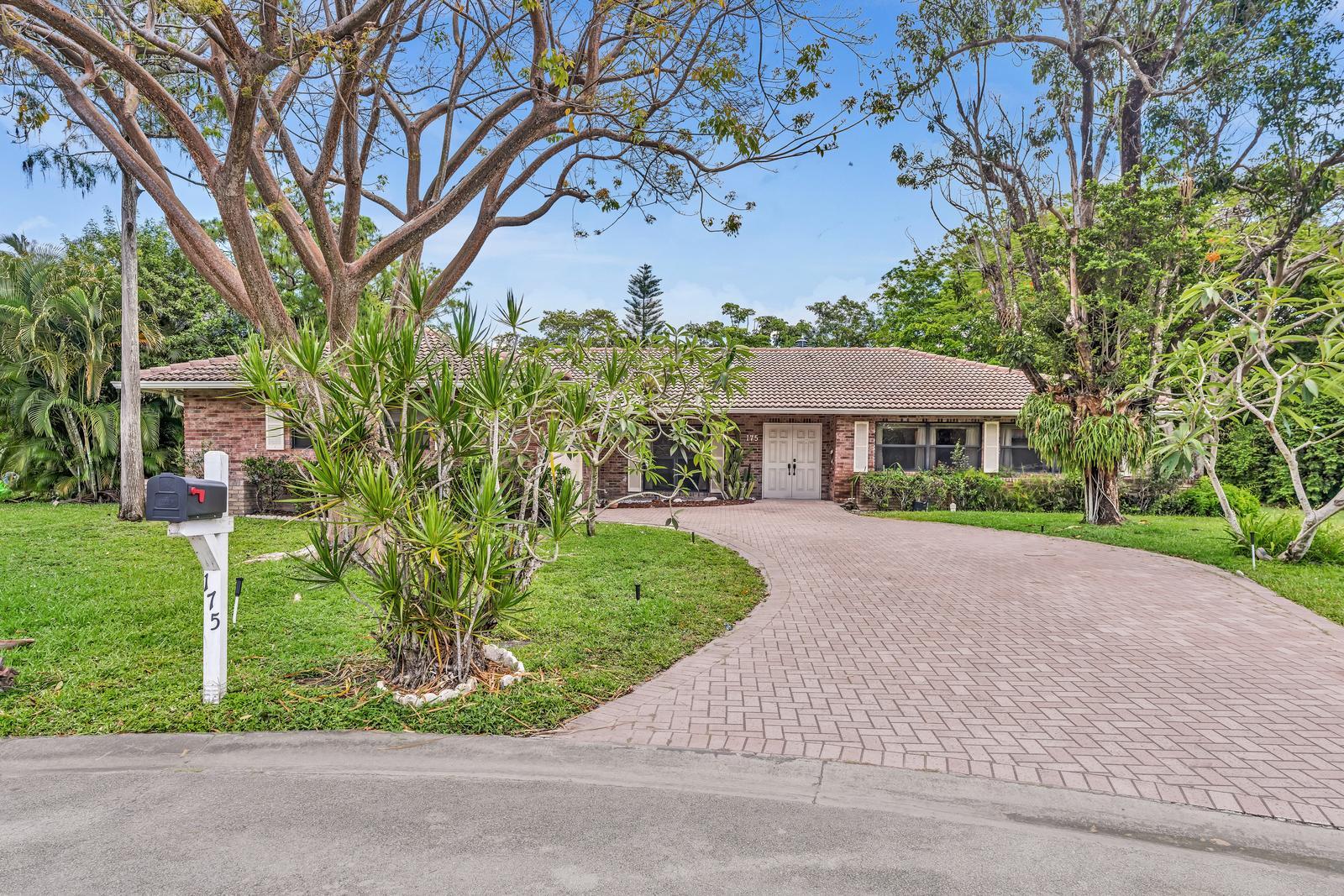 4BR – SingleFamilyResidence at 175 NW 84th Way