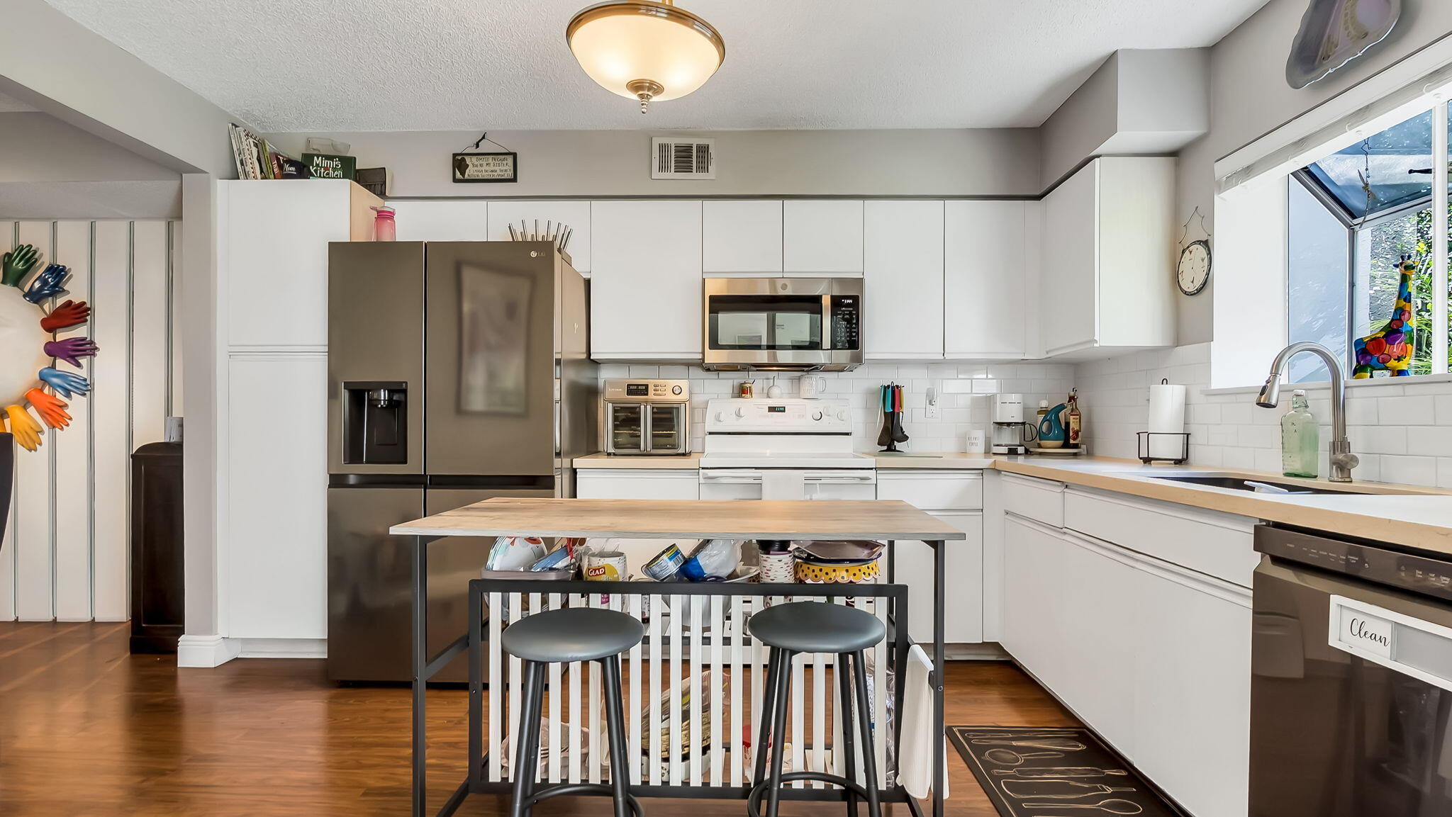 2BR – RES at 9204 NW 9th Court
