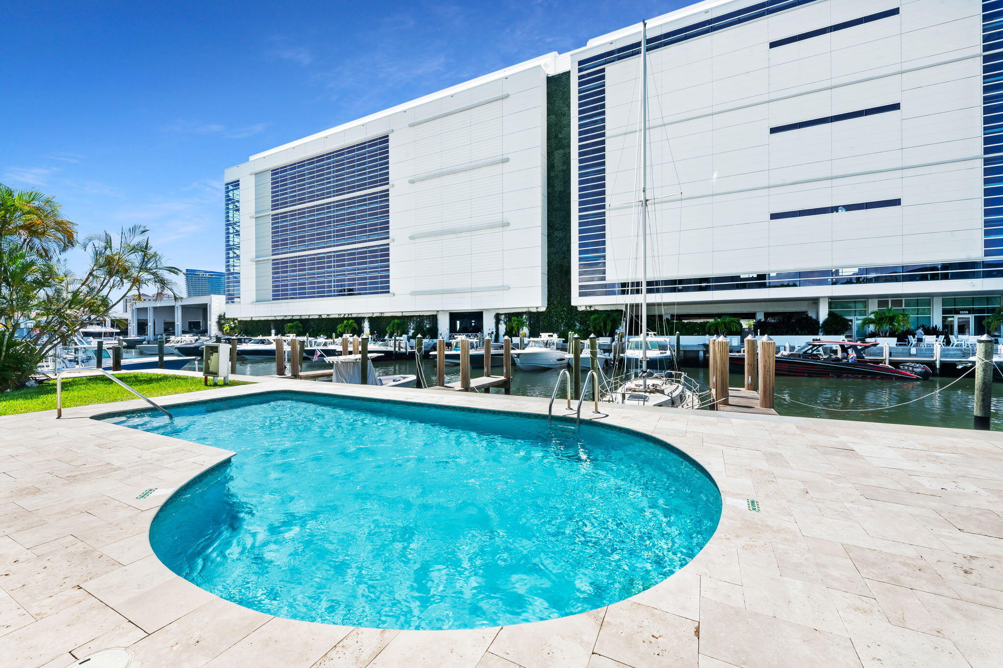 1BR – Condominium at 1424 SE 15th Street #11