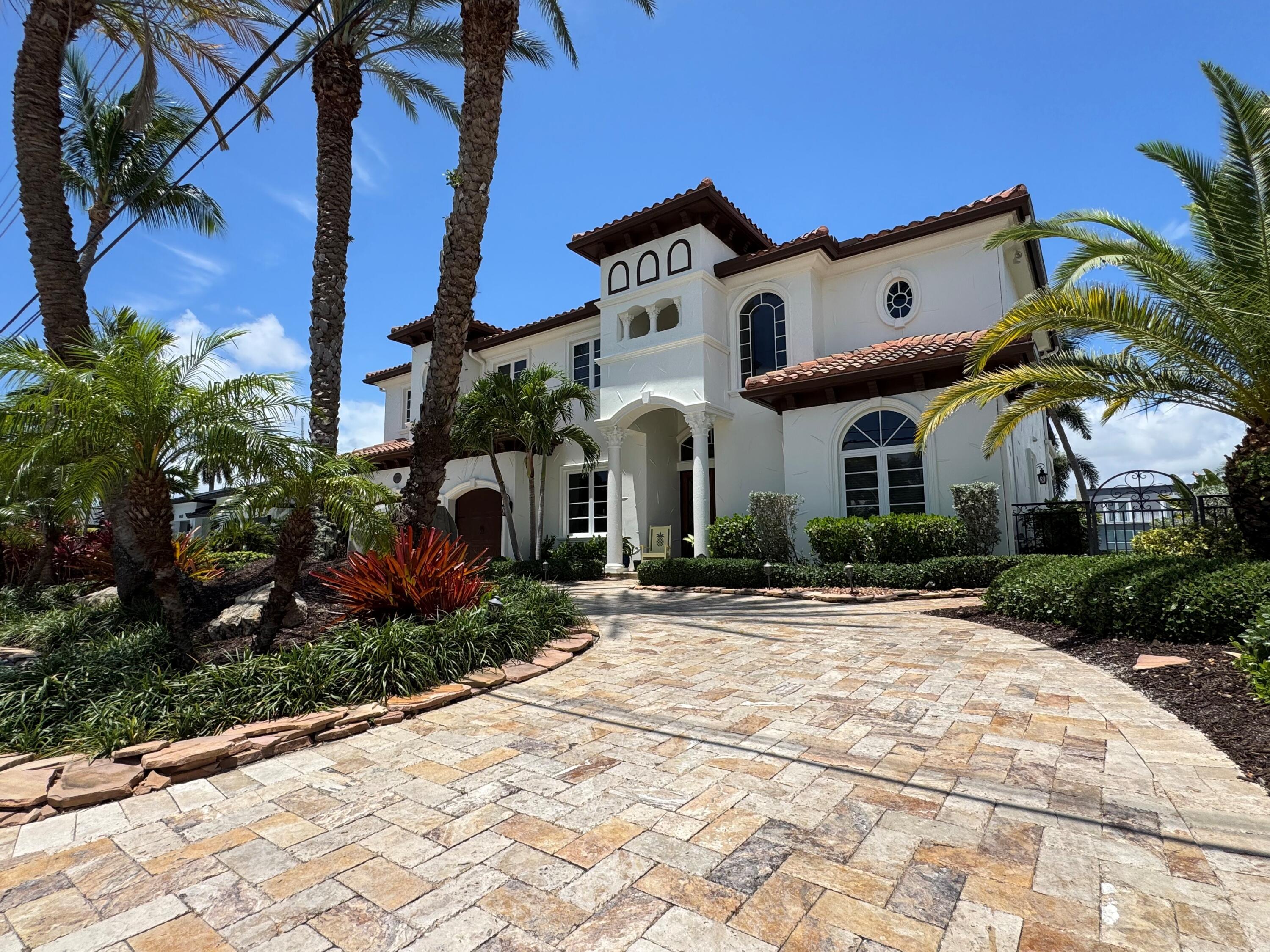 6BR – SingleFamilyResidence at 4431 NE 24th Avenue