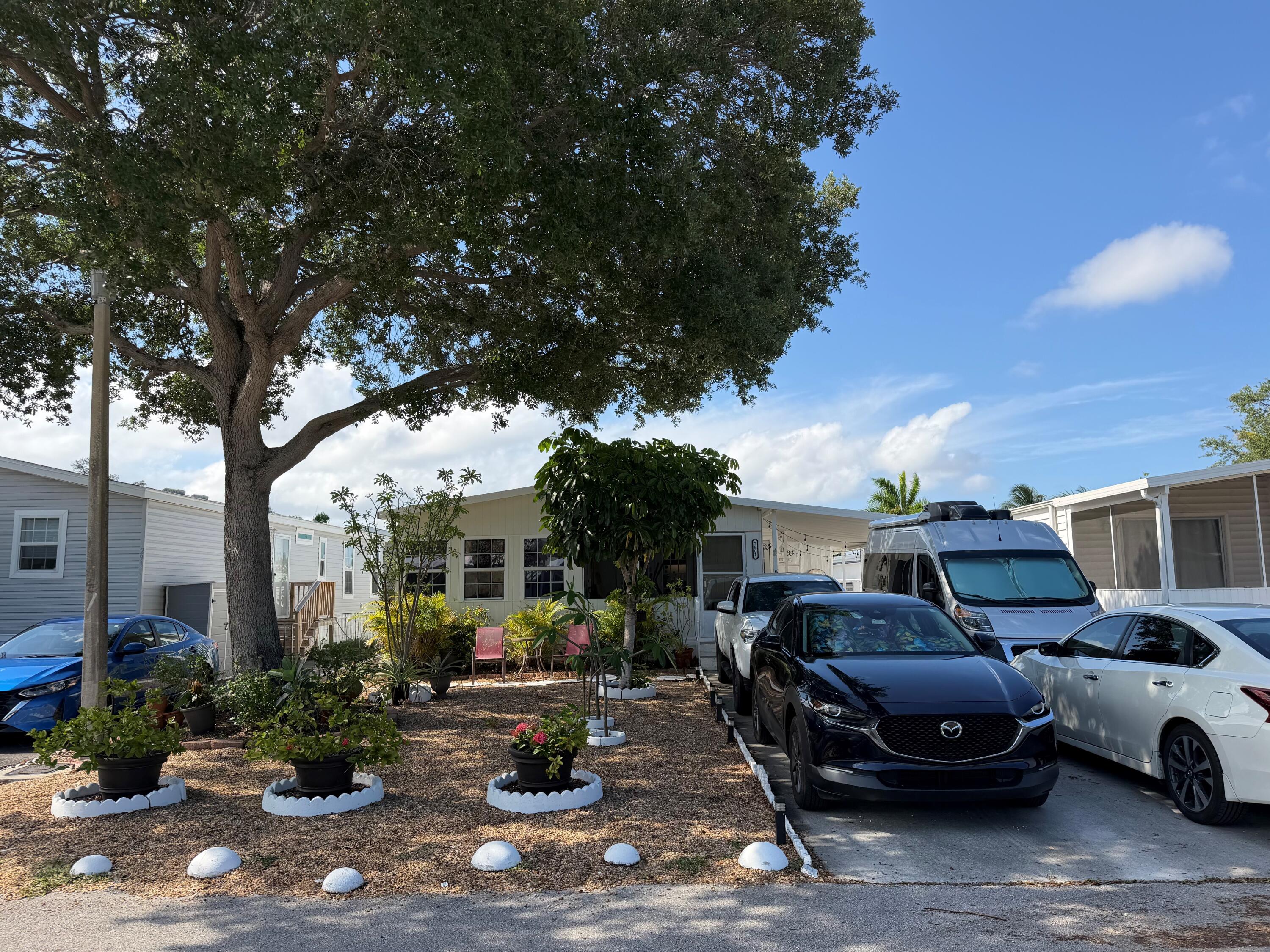 3BR – ManufacturedHome at 2901 SW 58th Court