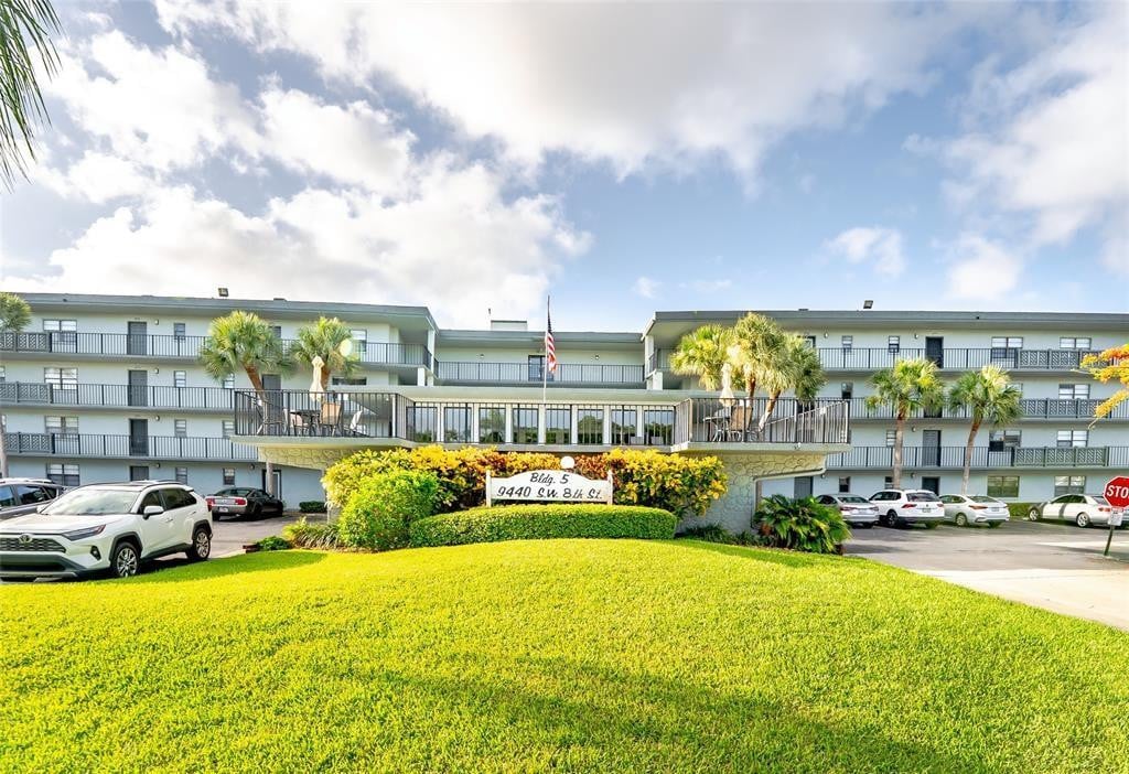 2BR – Condominium at 9440 SW 8th Street #308