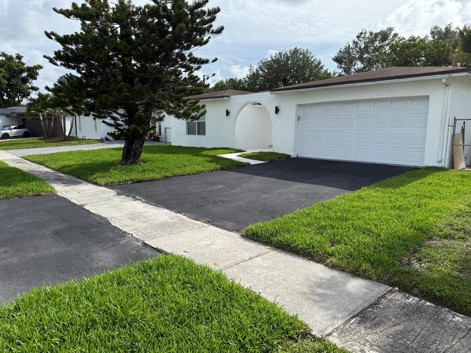 4BR – SingleFamilyResidence at 1991 NW 98th Avenue