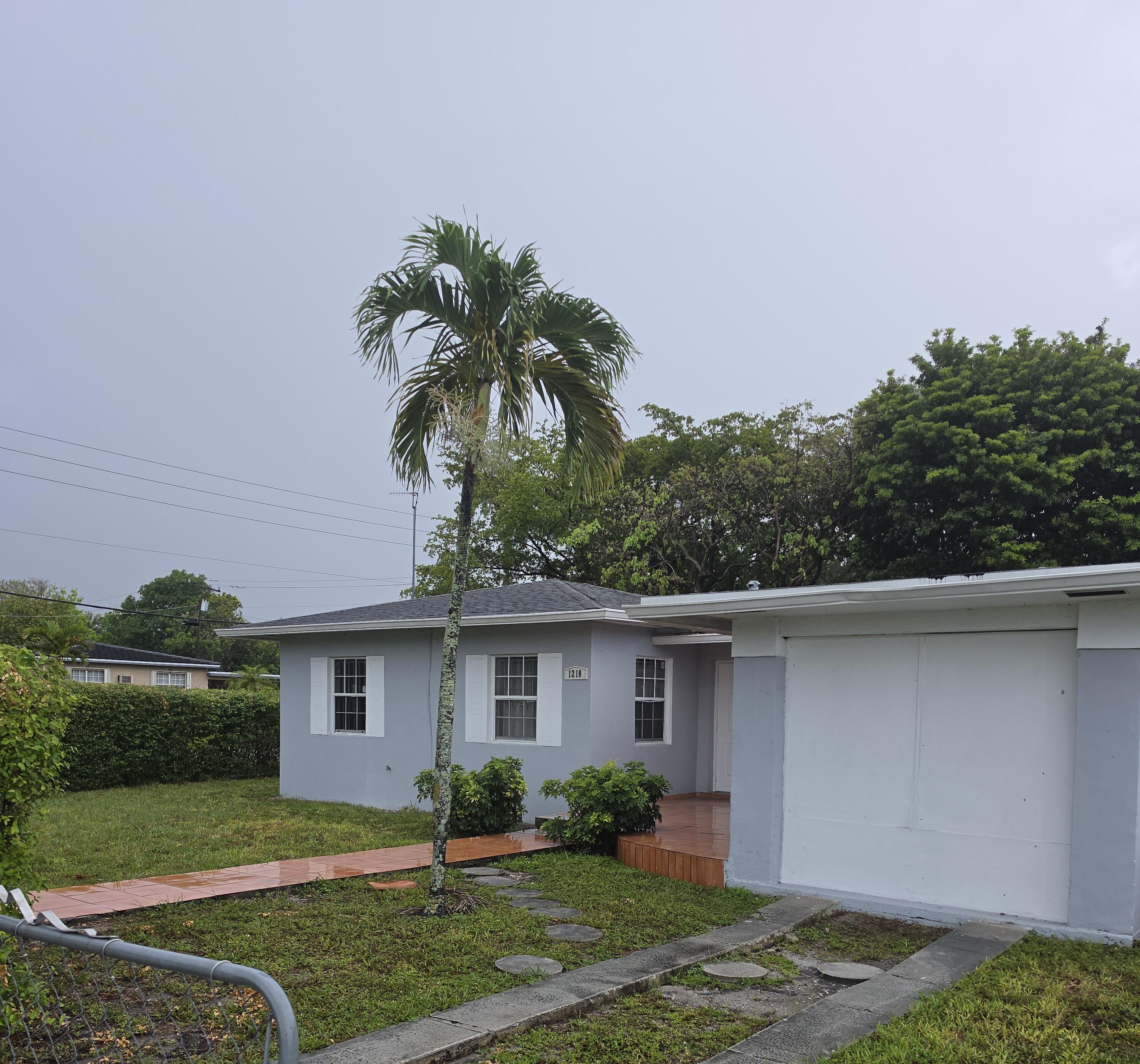 3BR – SingleFamilyResidence at 1210 NW 135th Street