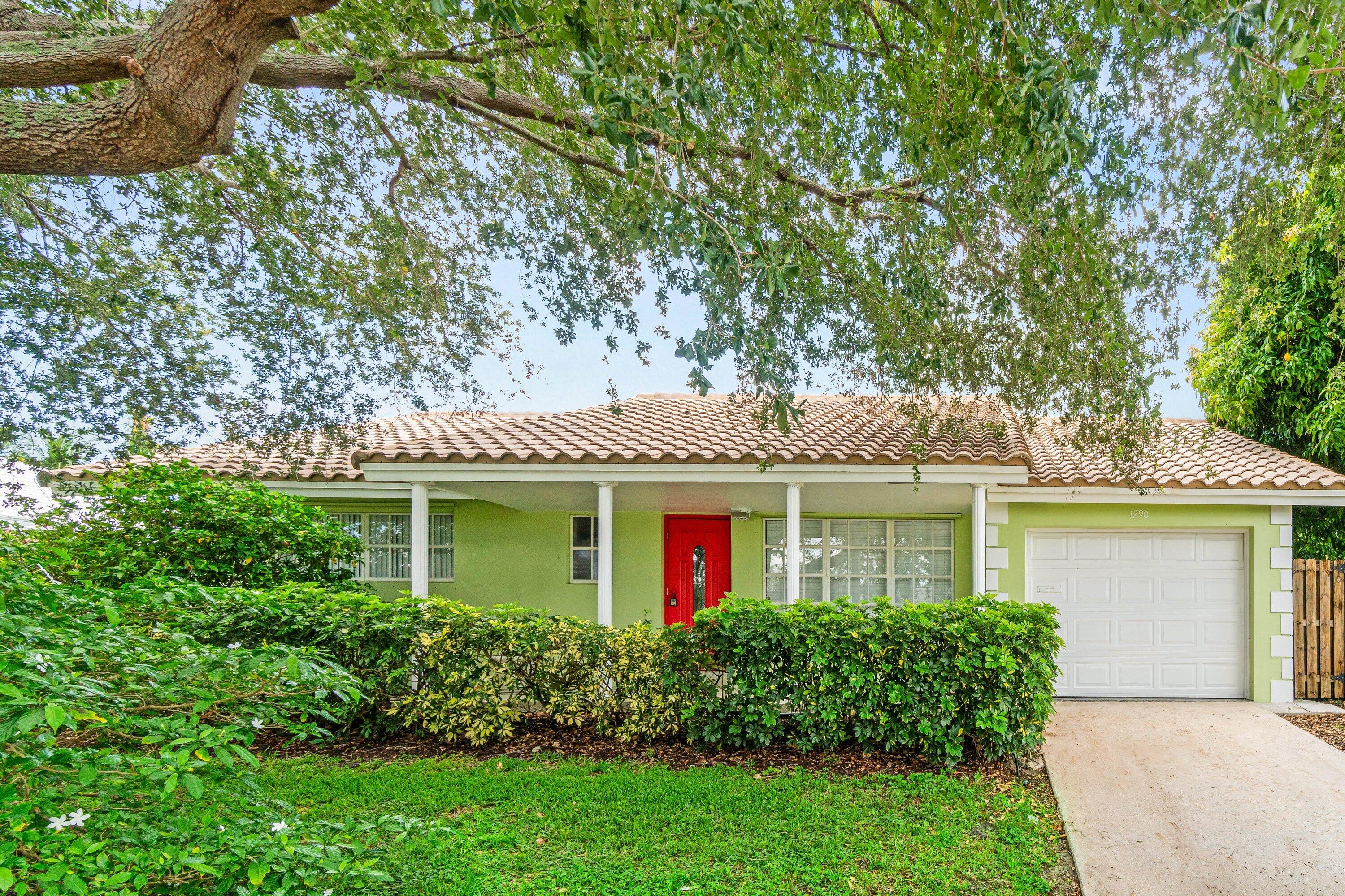 3BR – SingleFamilyResidence at 1290 SW 8th Street