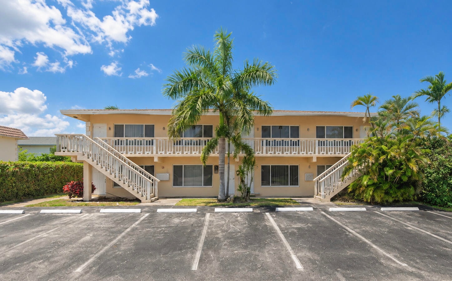 1BR – Apartment at 2141 NE 41st Street #3