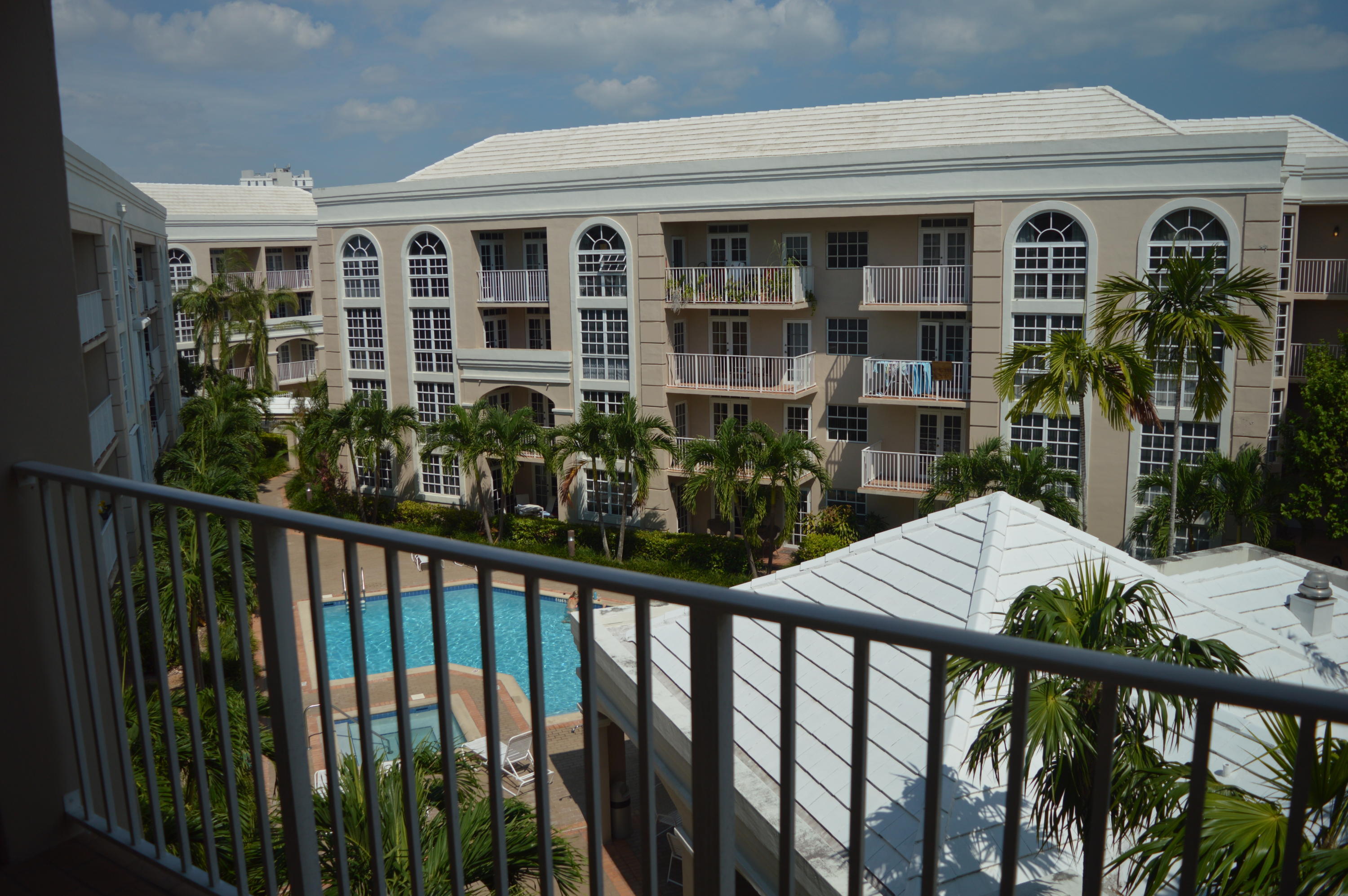 2BR – Condominium at 1280 S Alhambra Circle #1414