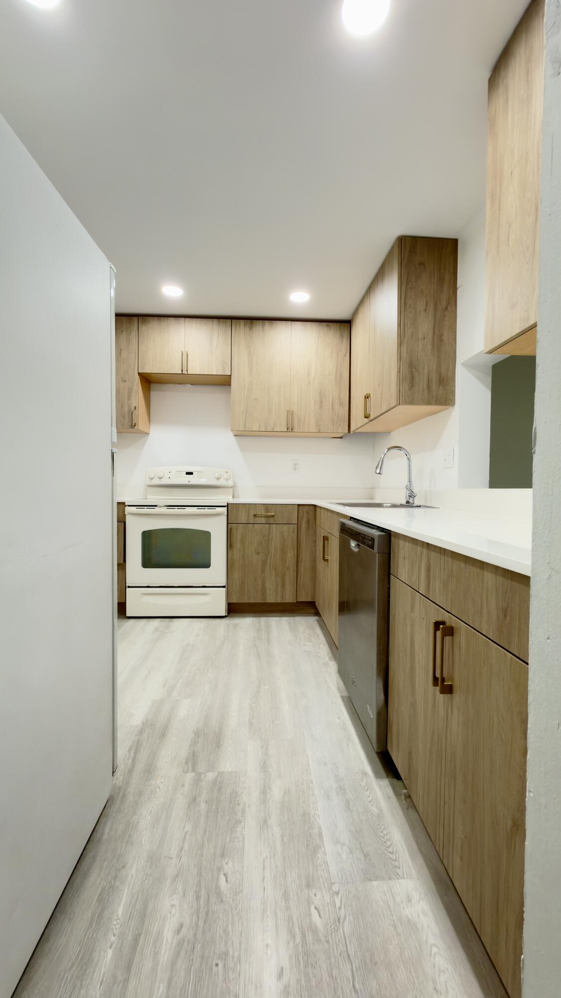 2BR – Condominium at 4364 NW 9th #15-2a