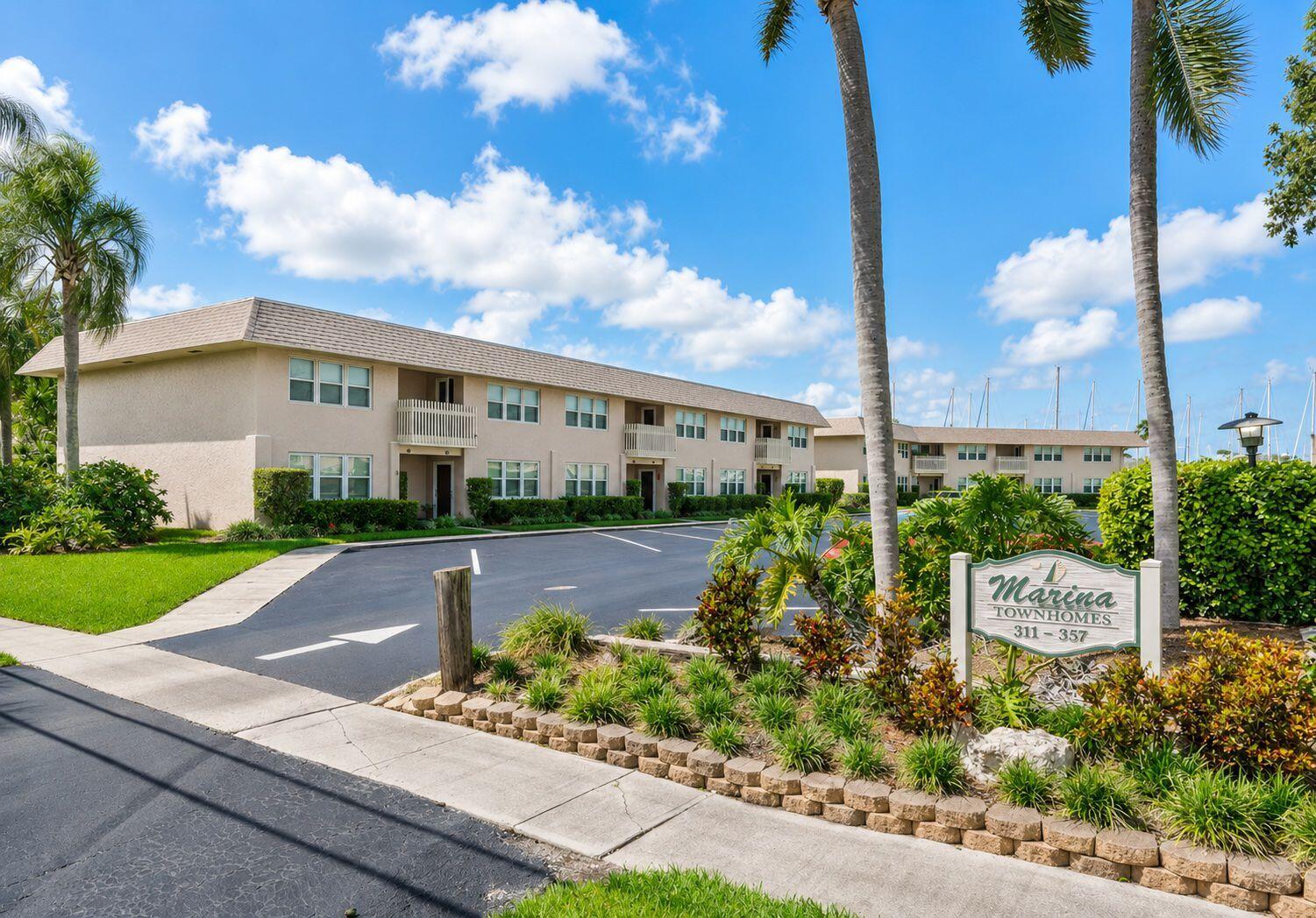 3BR – Townhouse at 347 Gulfstream Road