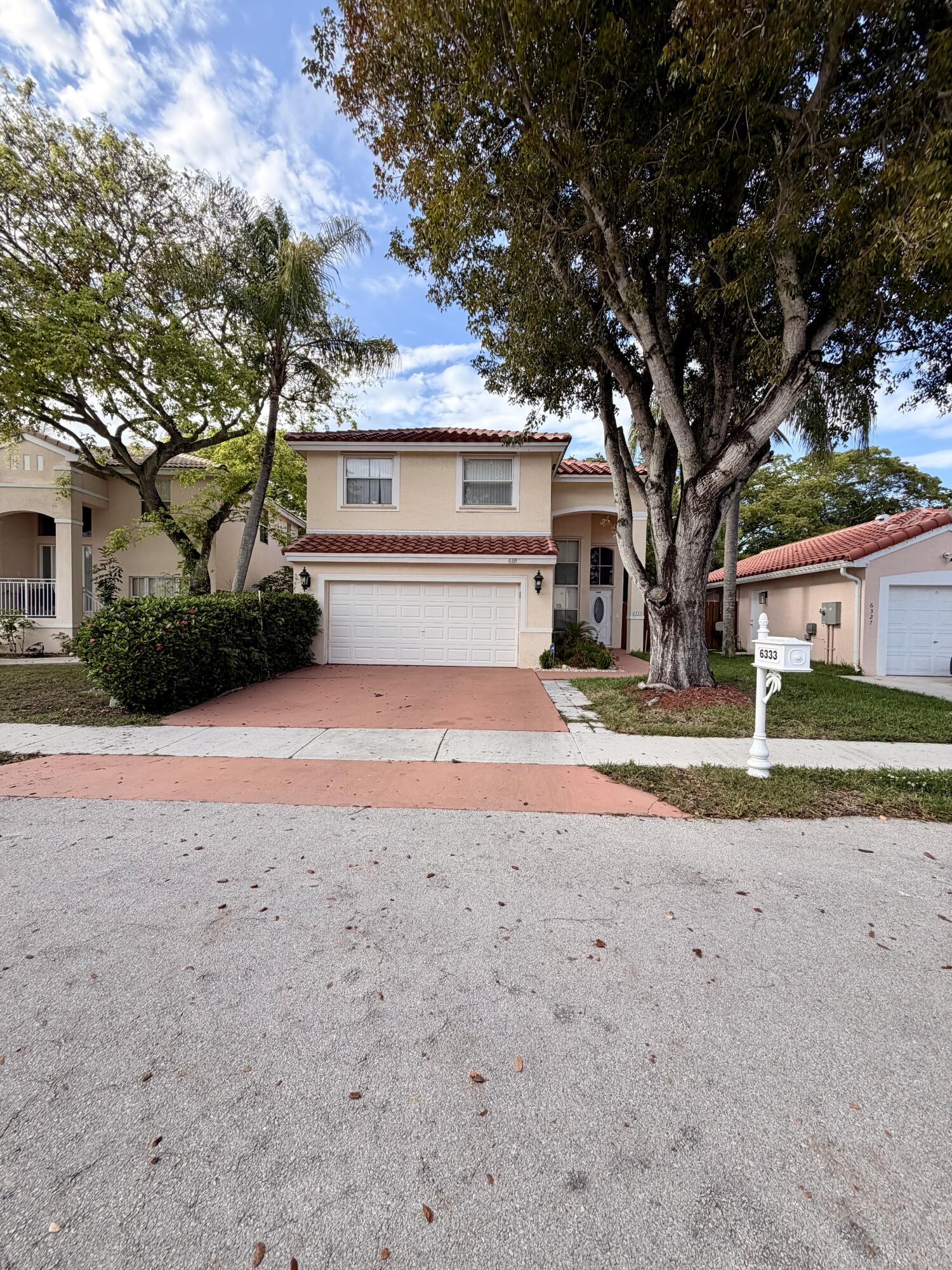 3BR – SingleFamilyResidence at 6333 Island Way