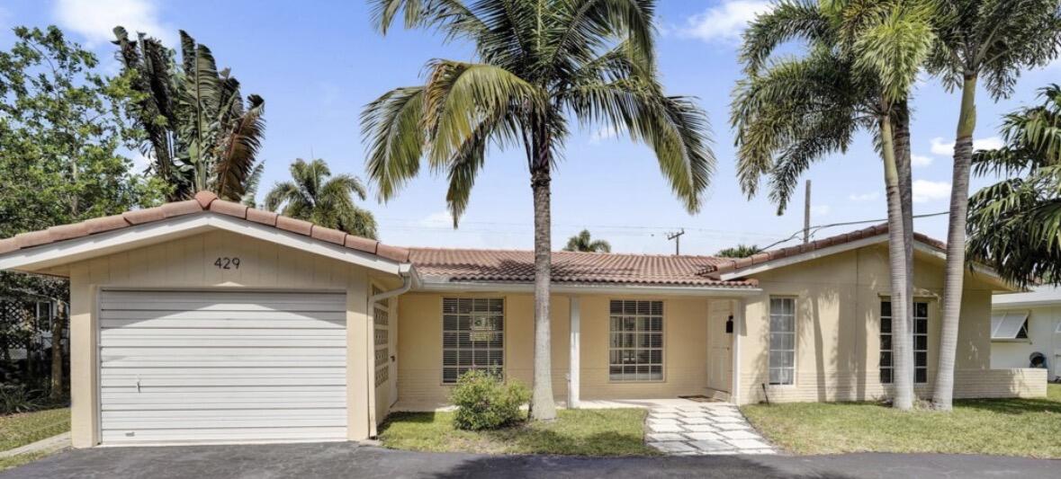 3BR – SingleFamilyResidence at 429 SW 8th Terrace