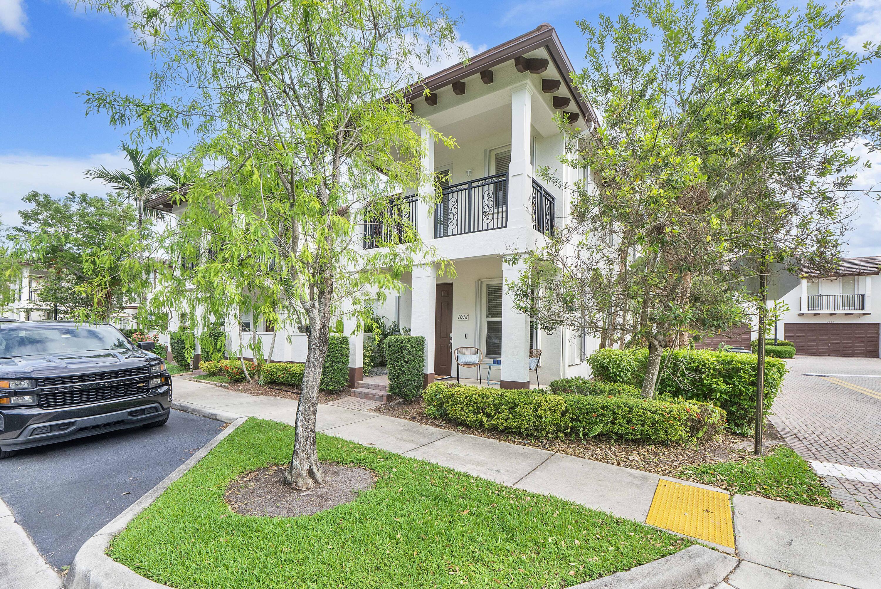 3BR – Condominium at 4760 Mimosa Place #1016