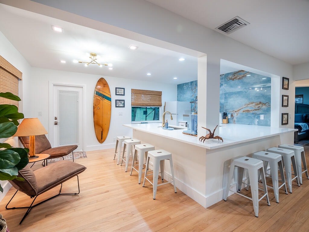 2BR – SingleFamilyResidence at 418 N Palmway