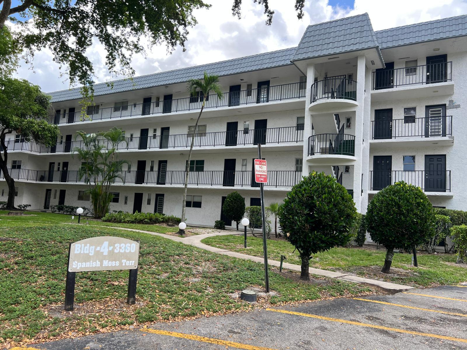 2BR – Condominium at 3360 Spanish Moss Terrace #313