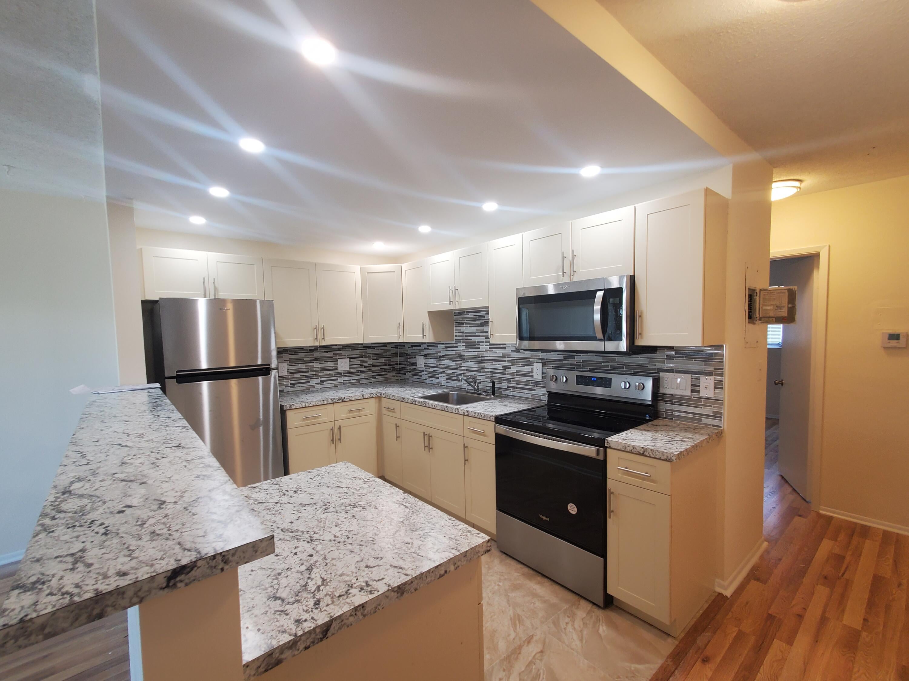 1BR – Condominium at 5203 NE 24th Terrace #B206