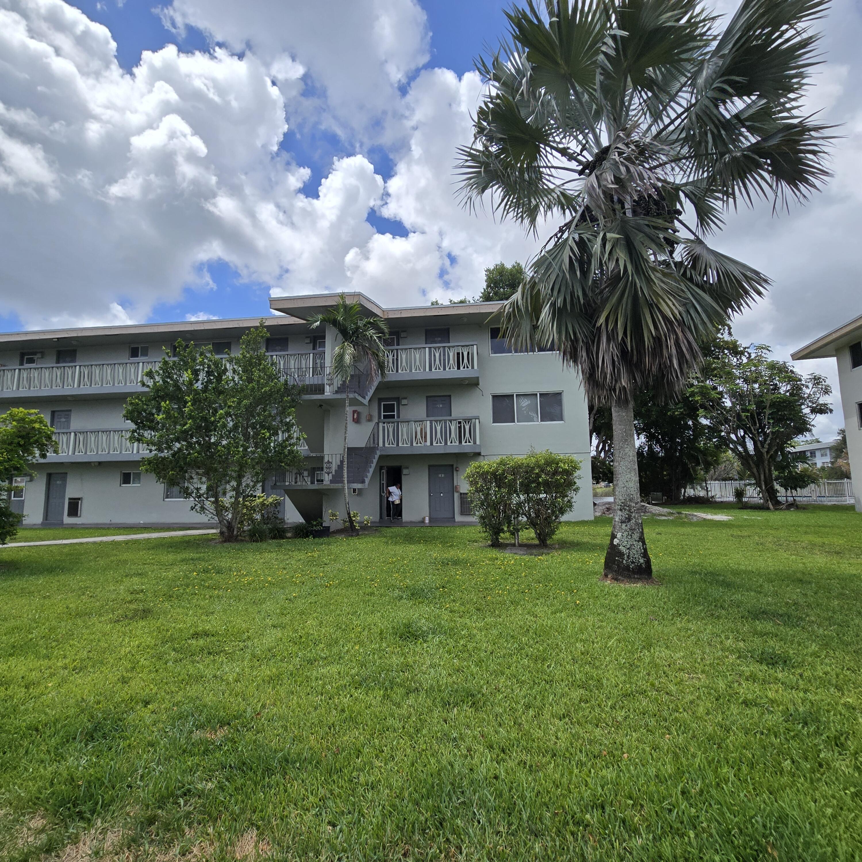 2BR – Condominium at 5420 NW 11th Street #202